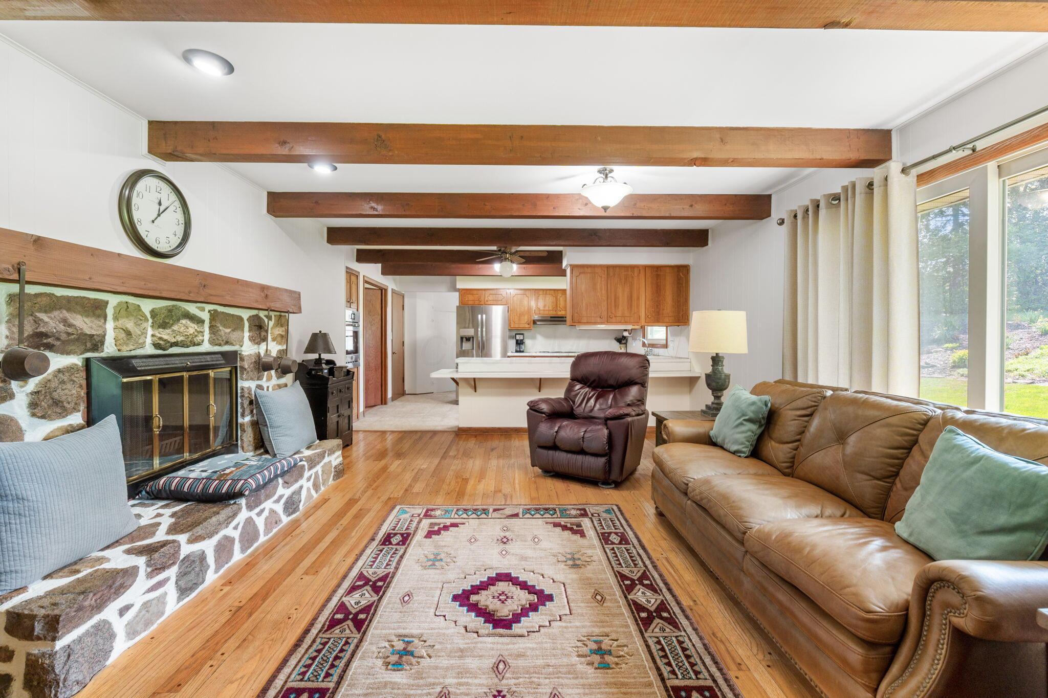 593 Garrett Drive Property Photo