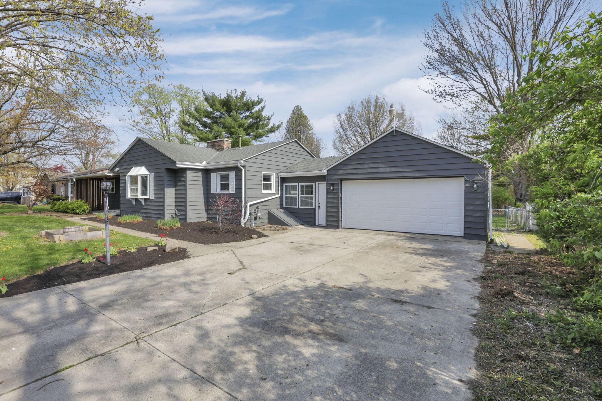 Picture of 2340 Charlemagne Street