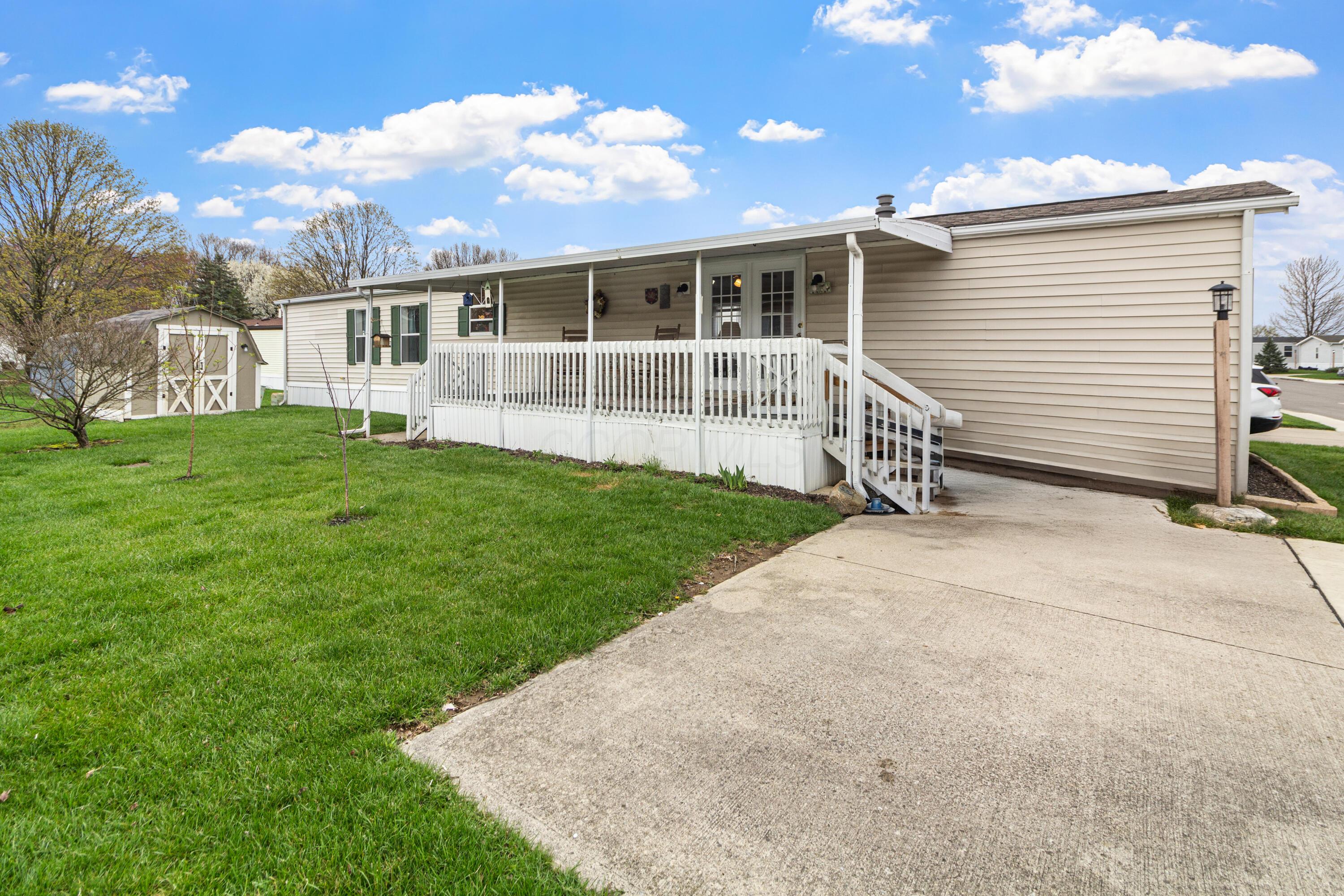 8 Winter Pine Drive Property Photo 1