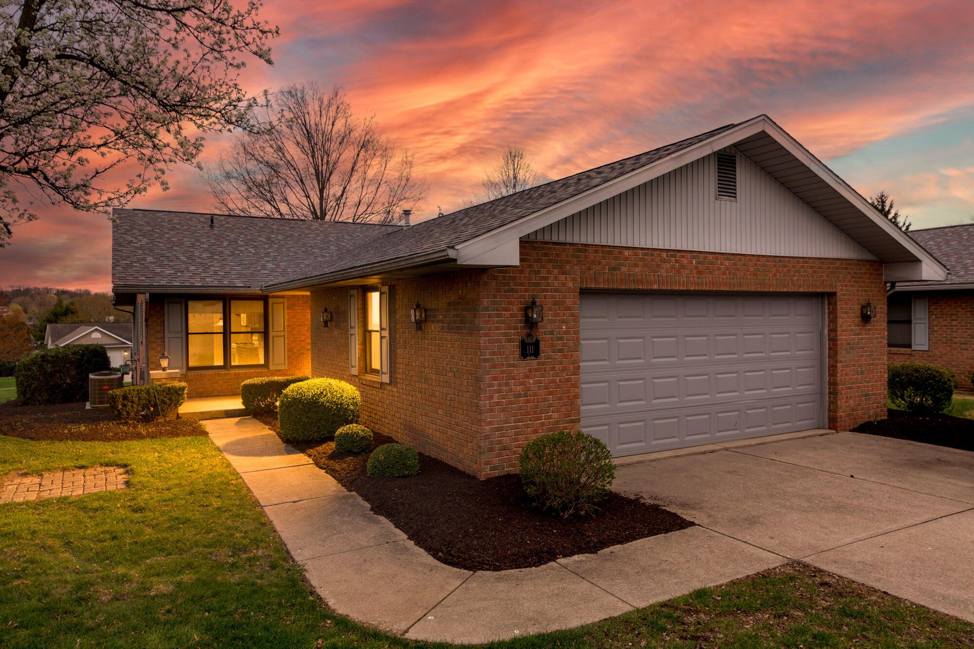 111 Vernonview Court Property Photo