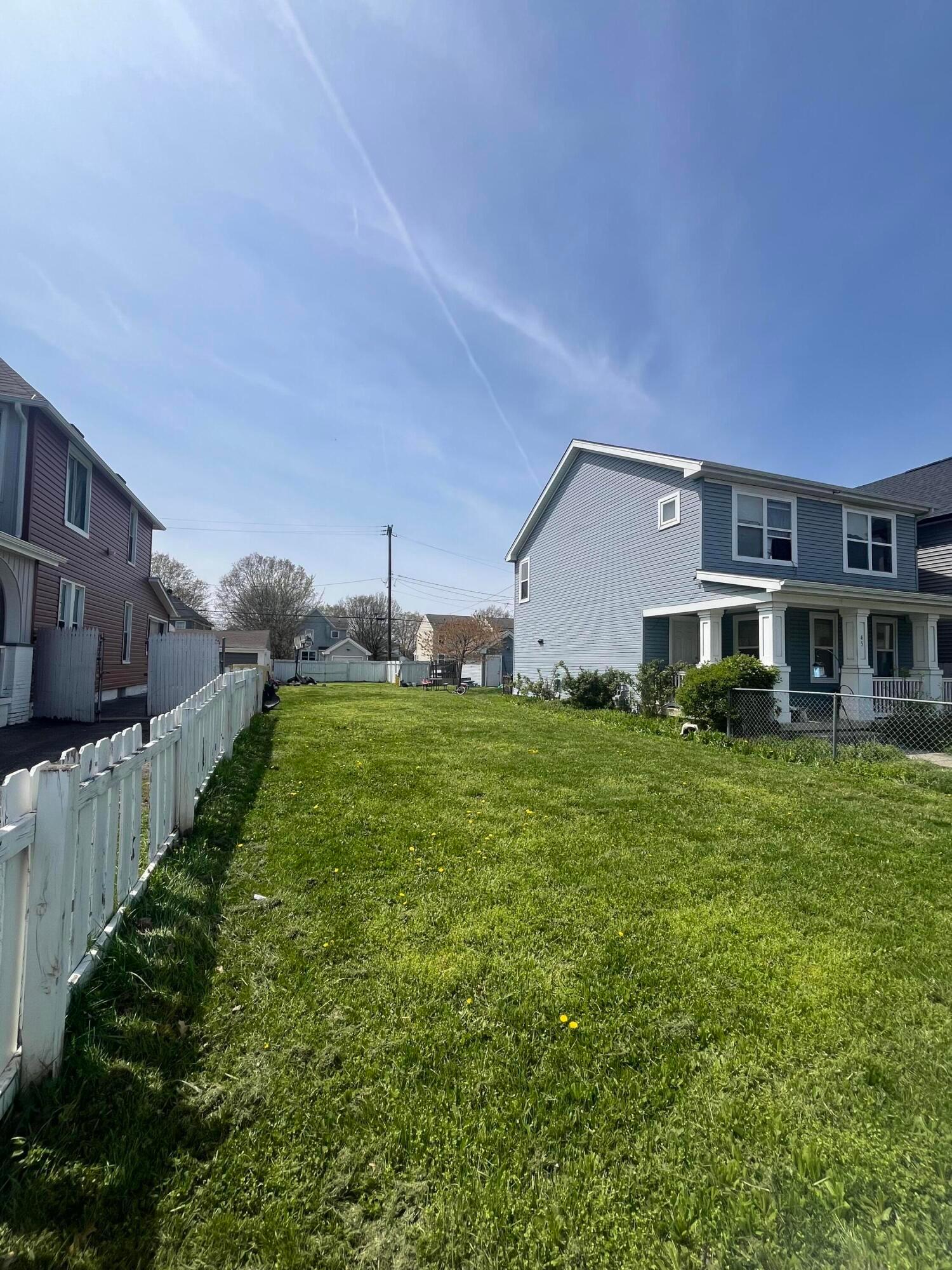 49 S Yale Avenue Property Photo 2