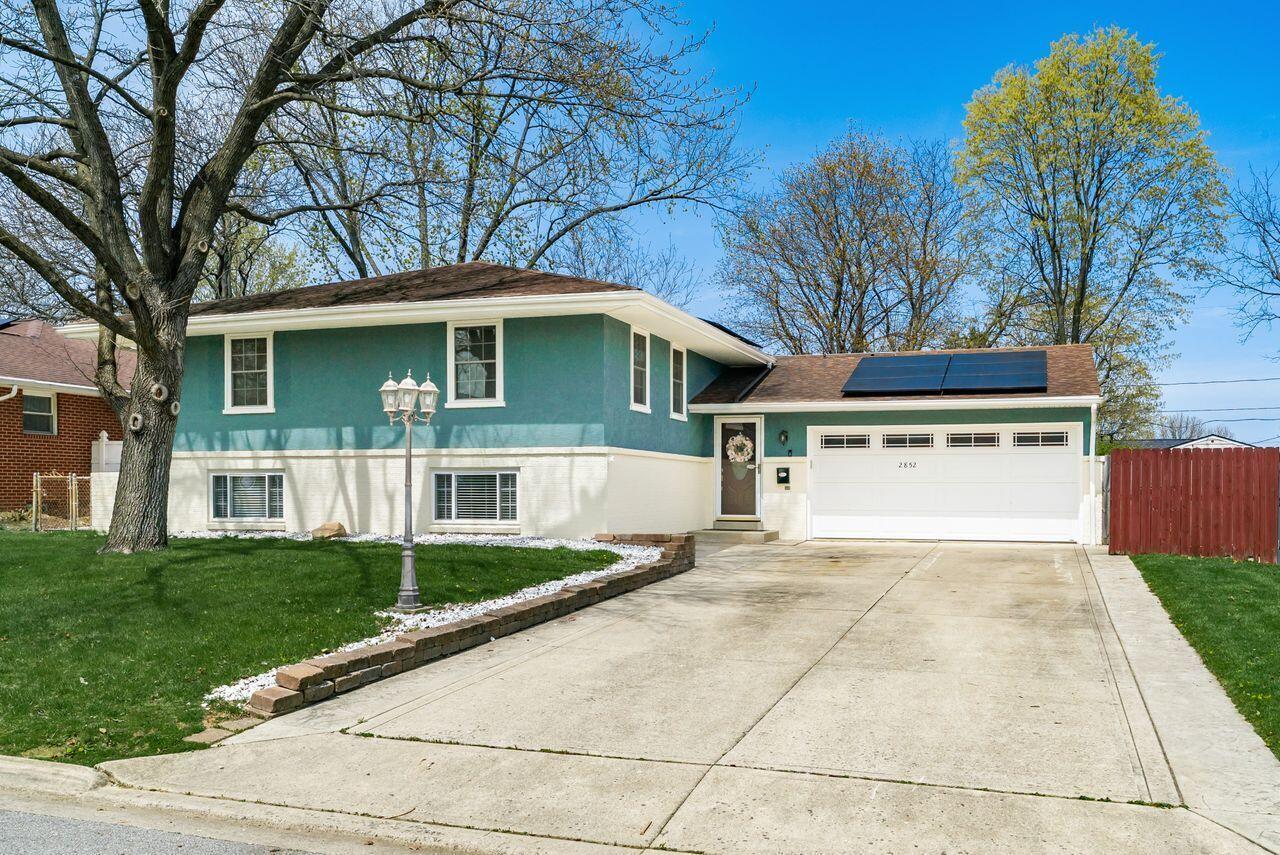 2852 Longfield Road Property Photo
