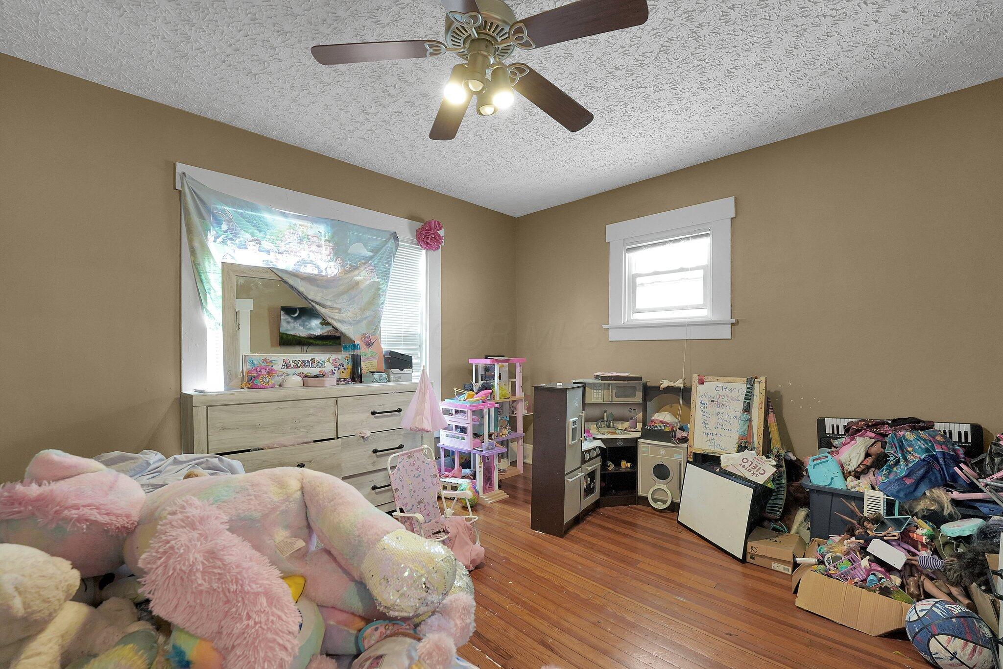 2513 Indianola Avenue, 15 Property Photo 21
