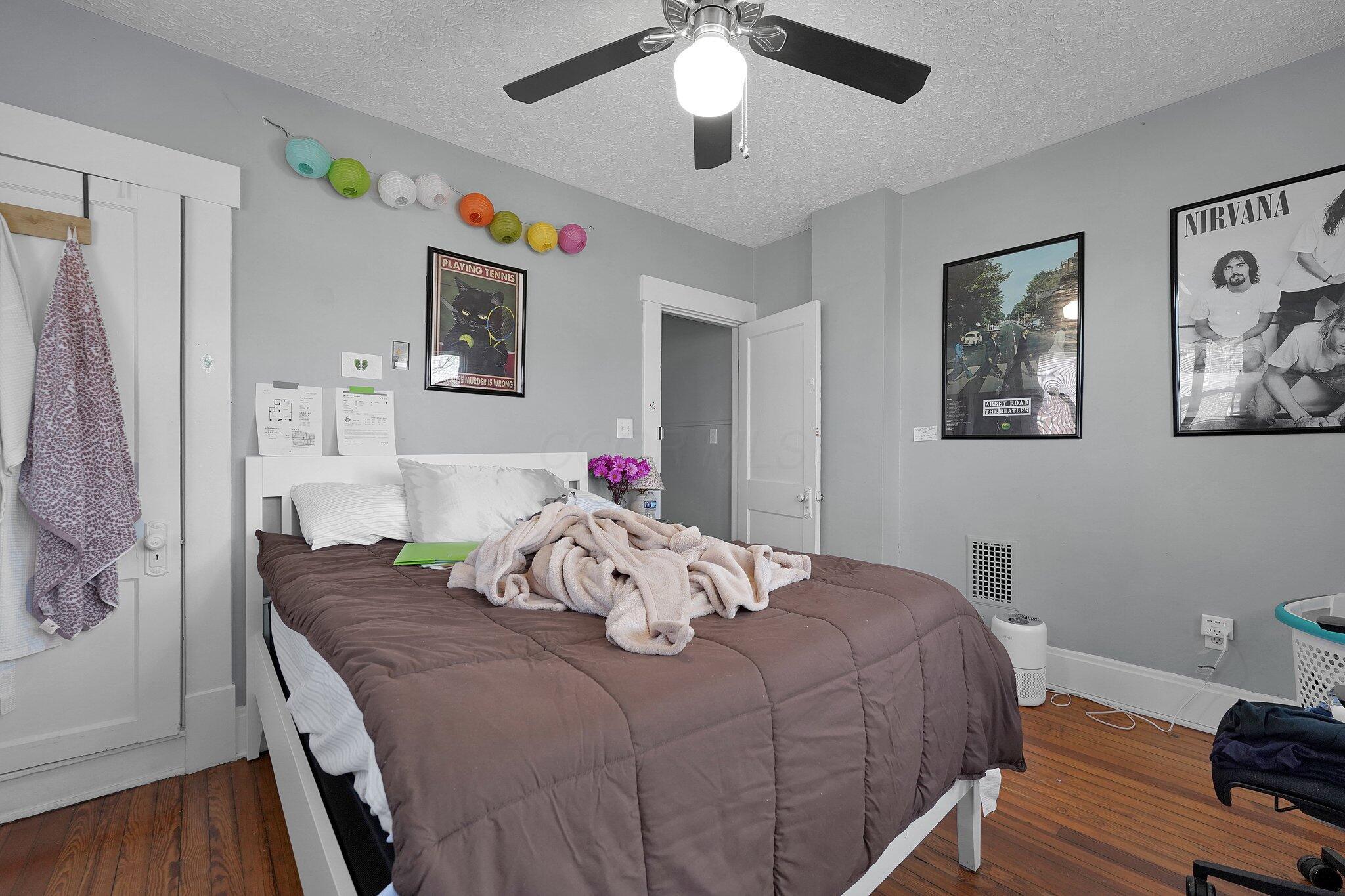 2513 Indianola Avenue, 15 Property Photo 25