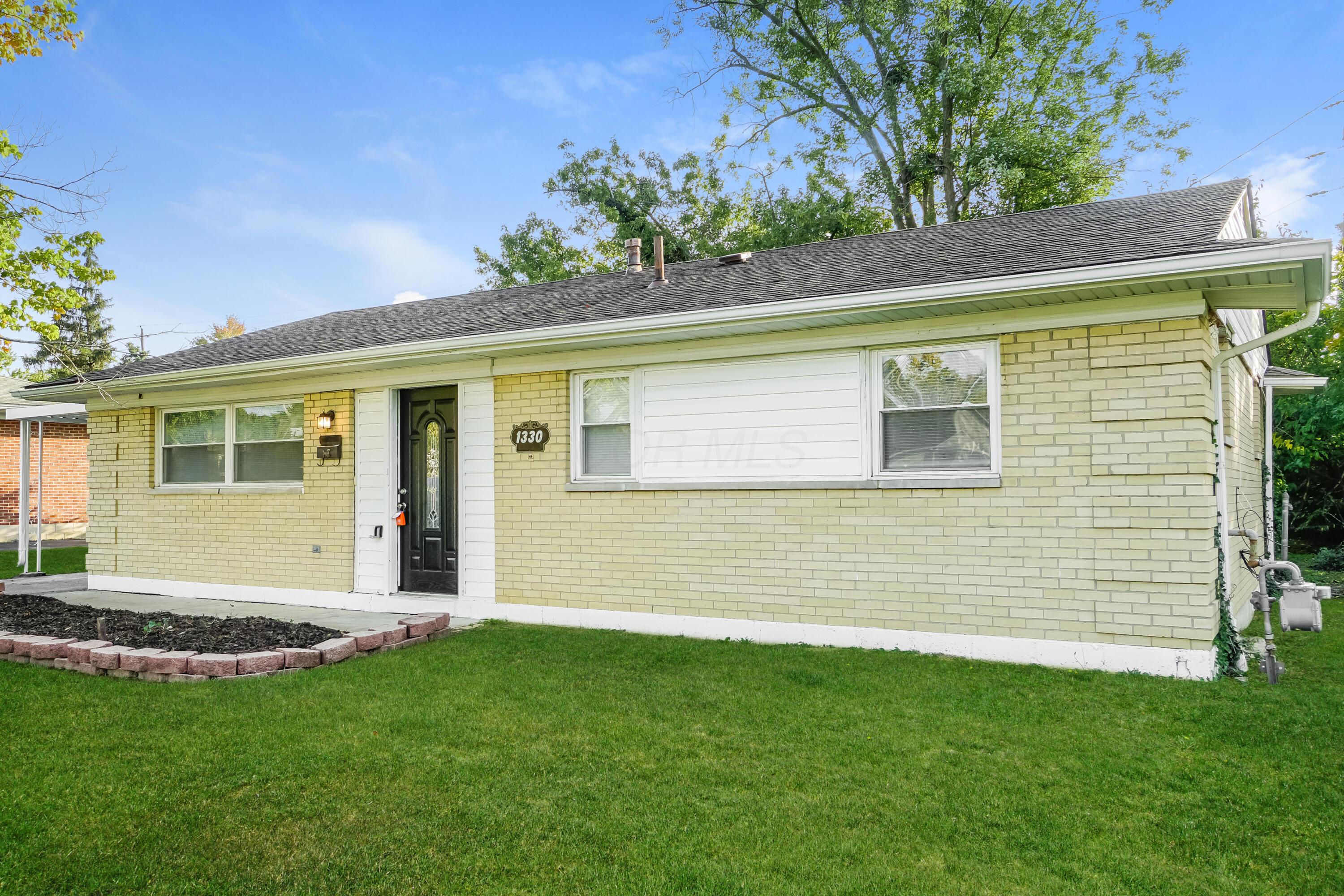 1330 S Yearling Road Property Photo