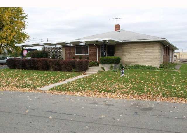 3377 W Broad Street Property Photo