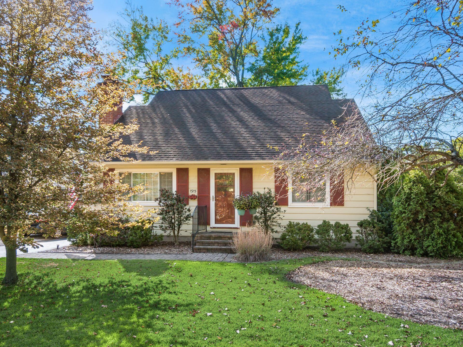 1915 Zollinger Road Property Photo