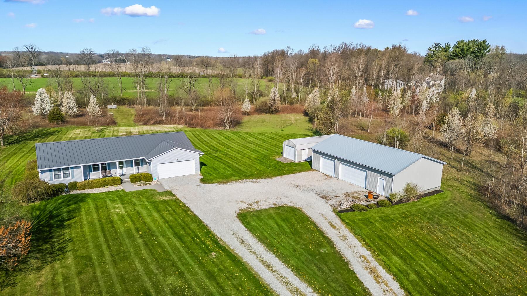 2165 Horseshoe Road Property Photo