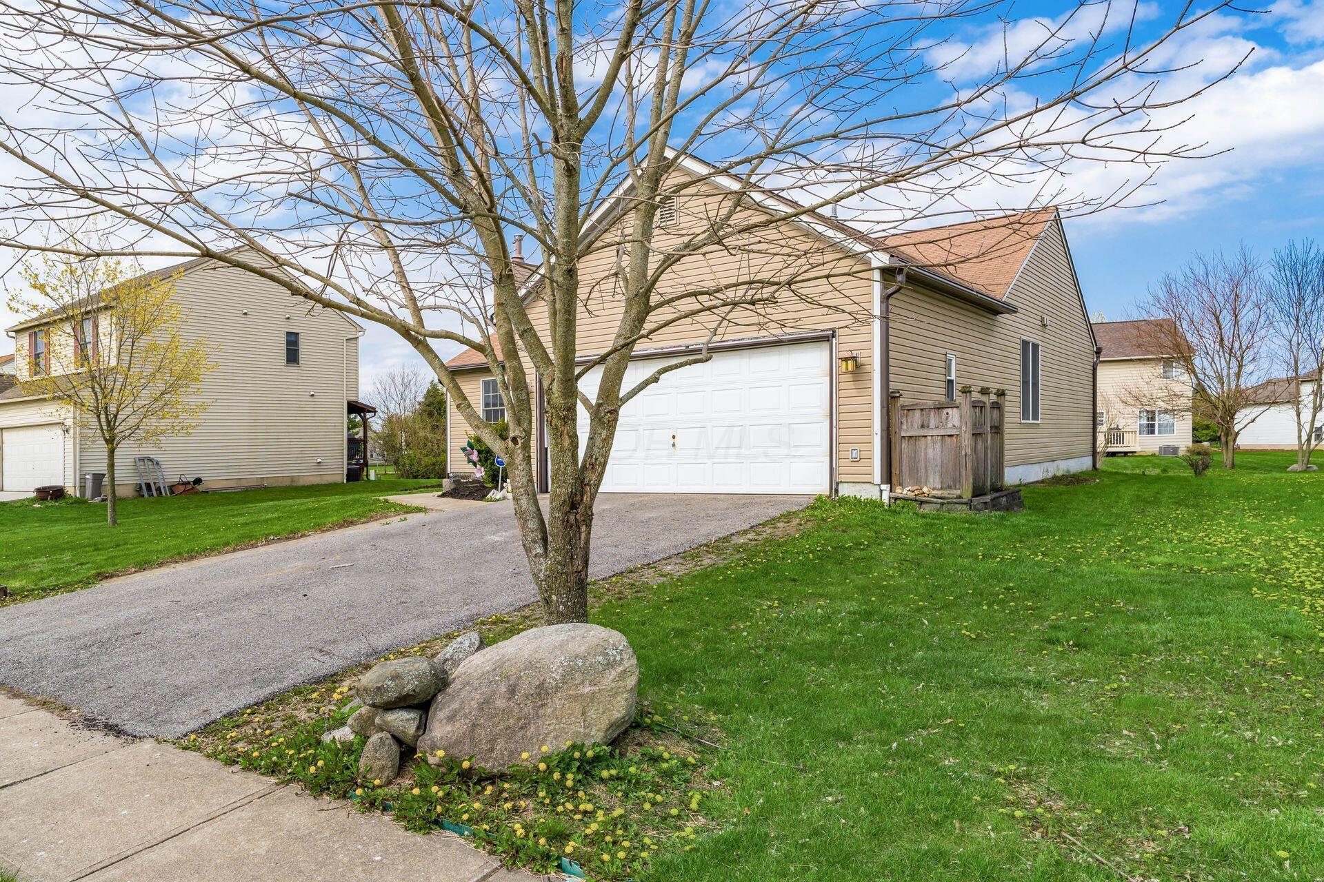 727 Petigrew Drive Property Photo