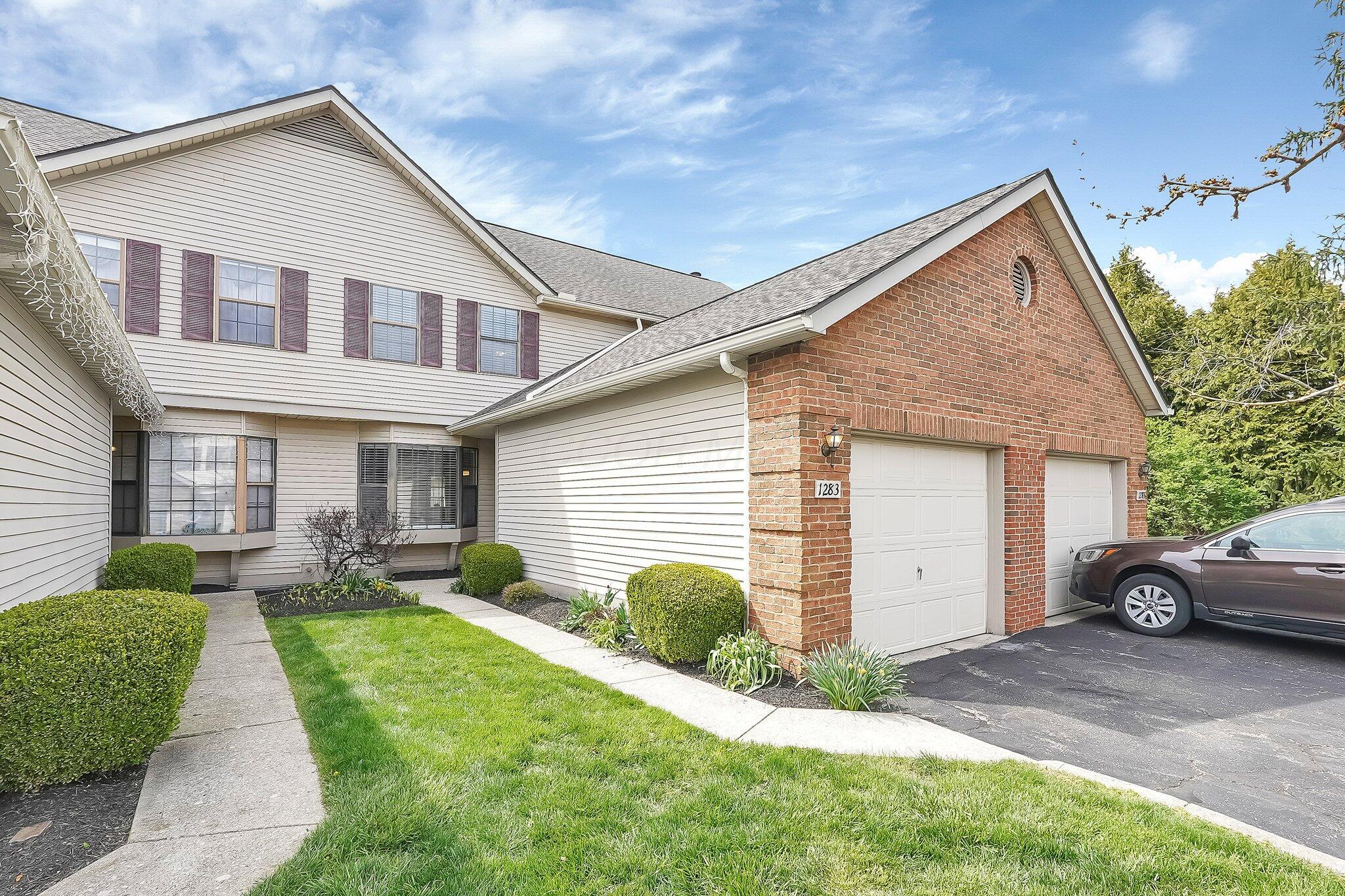 1283 Somerset Way Property Photo