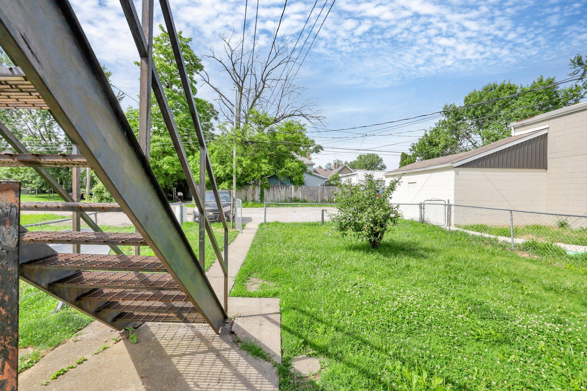 2822-2824 E 5th Avenue Property Photo 18