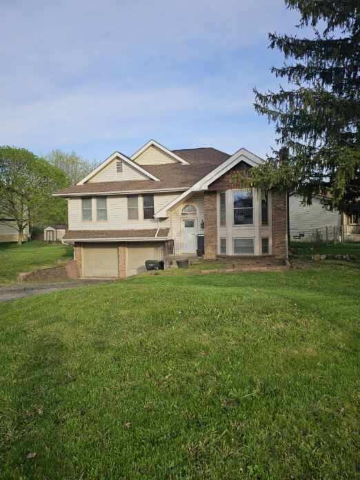 476 Round Up Drive Property Photo
