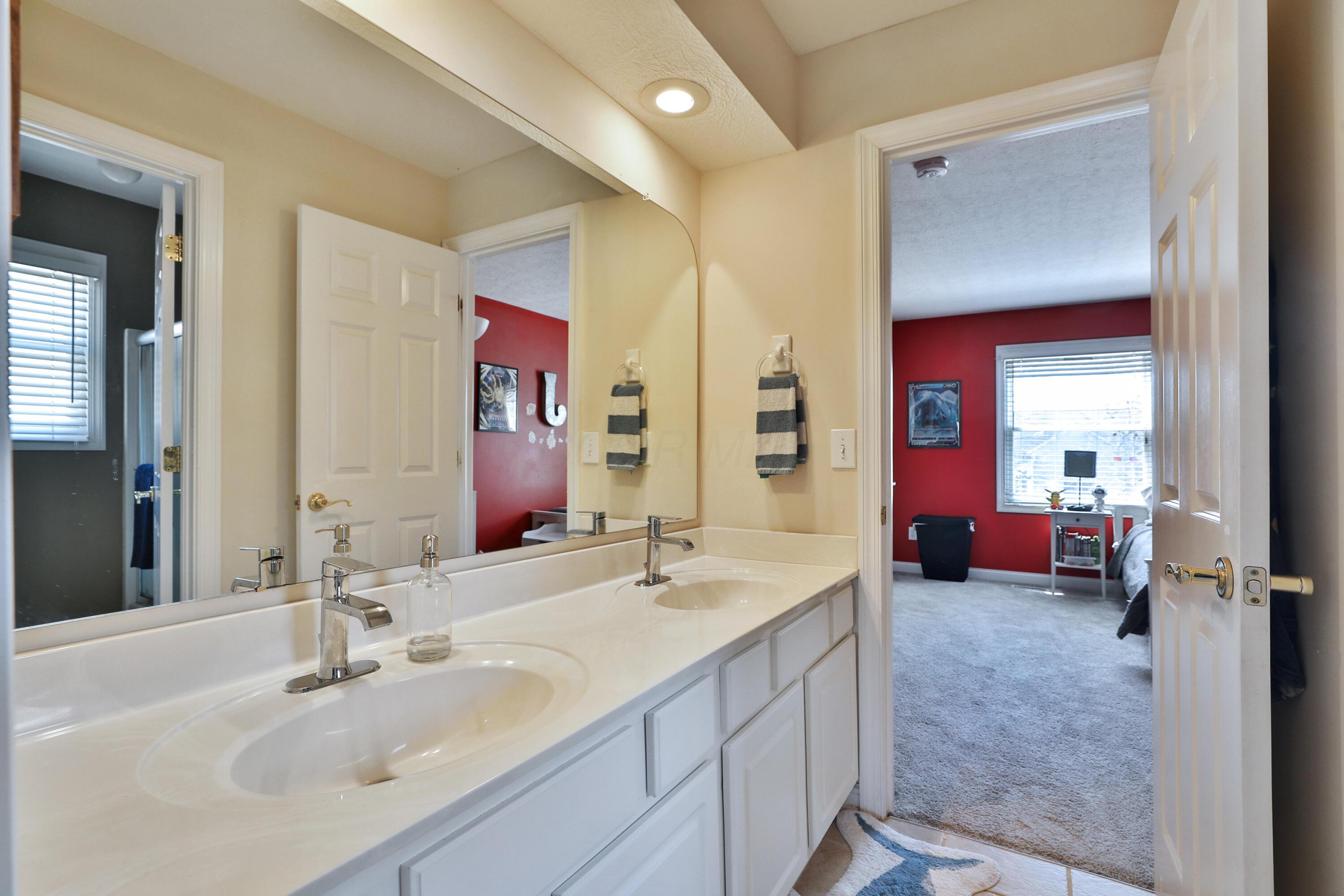 9135 Candleridge Street Property Photo 40