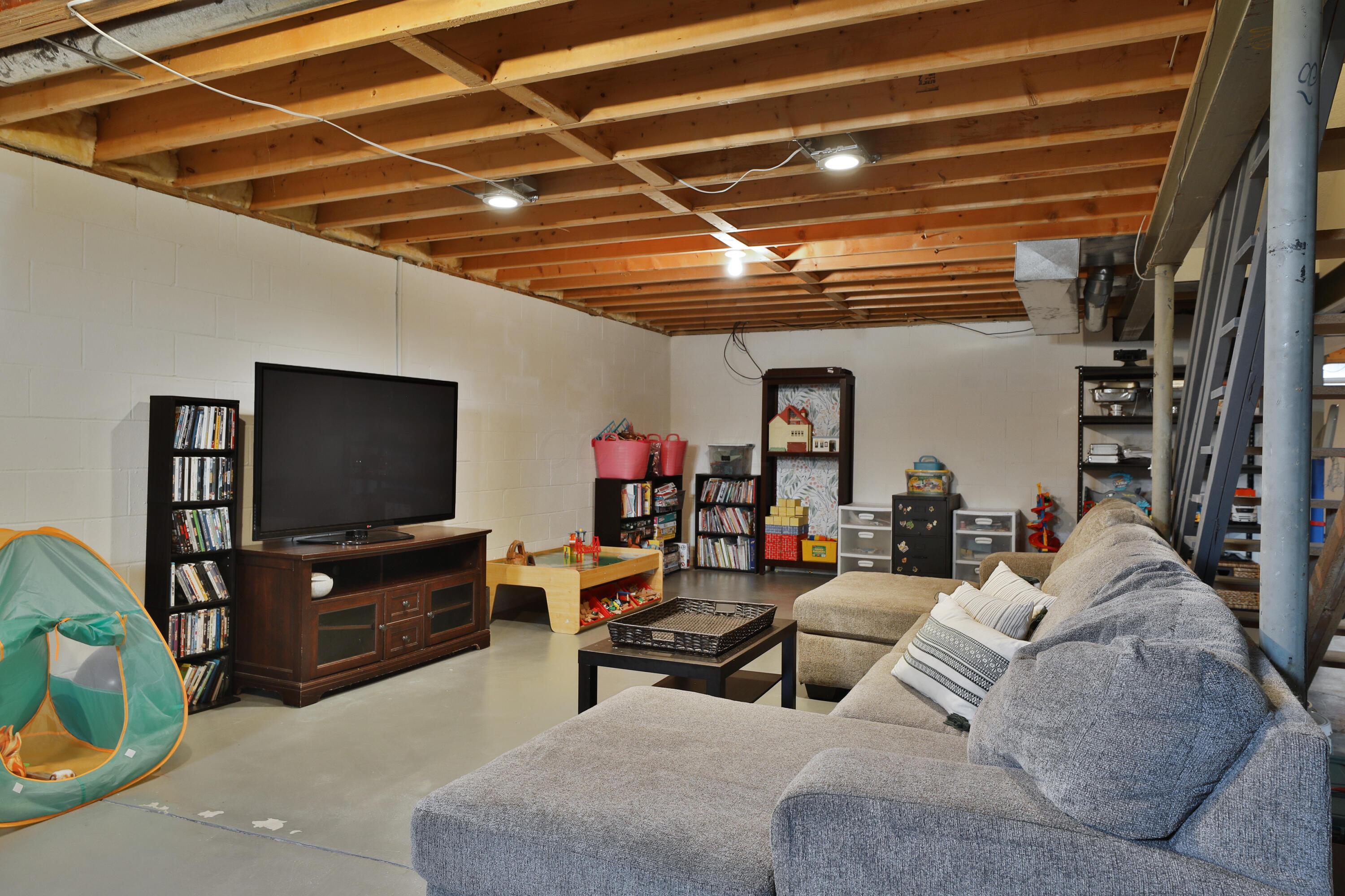 9135 Candleridge Street Property Photo 58
