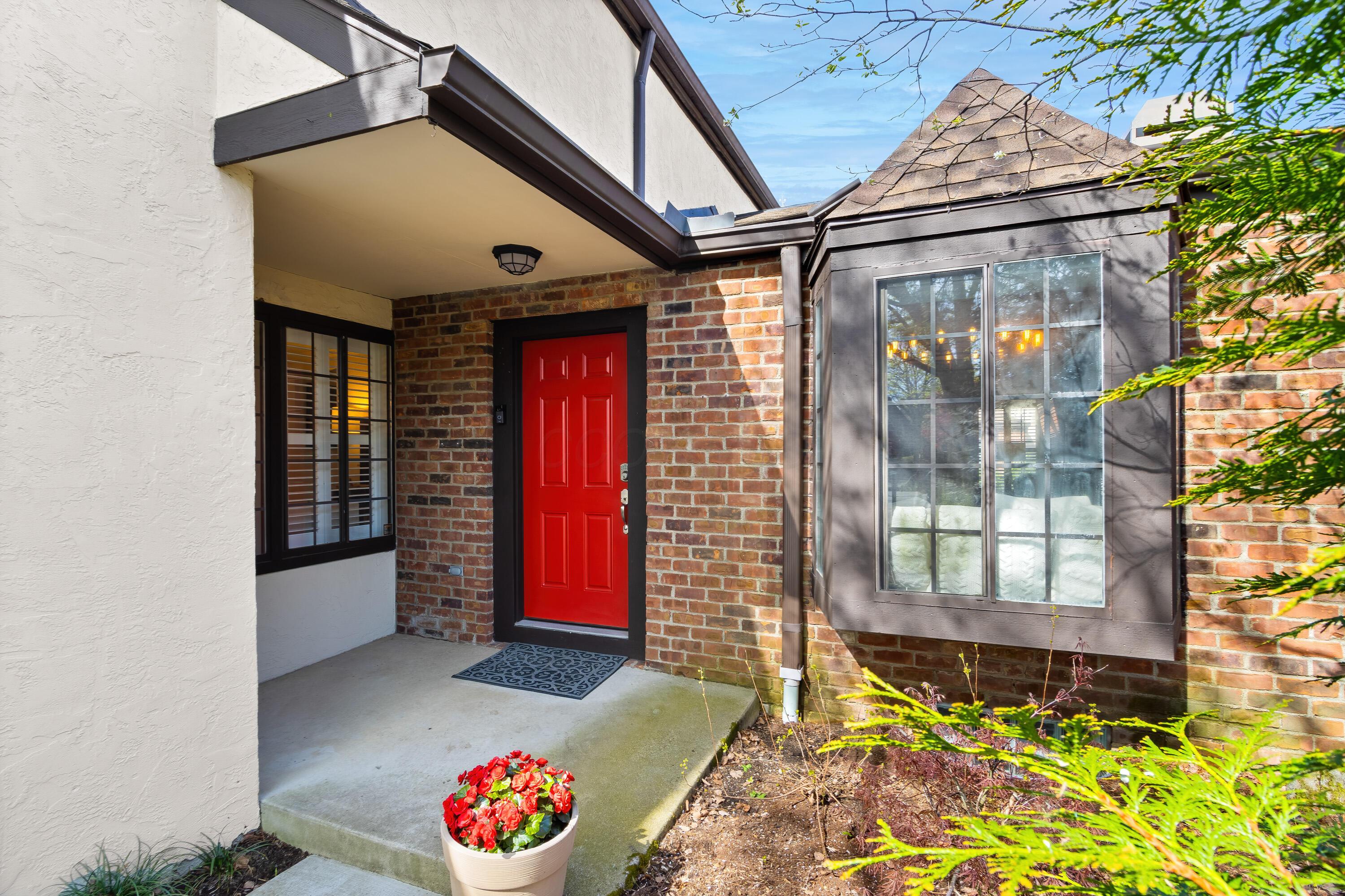 130 Saint Julien Street, 27b Property Photo 1