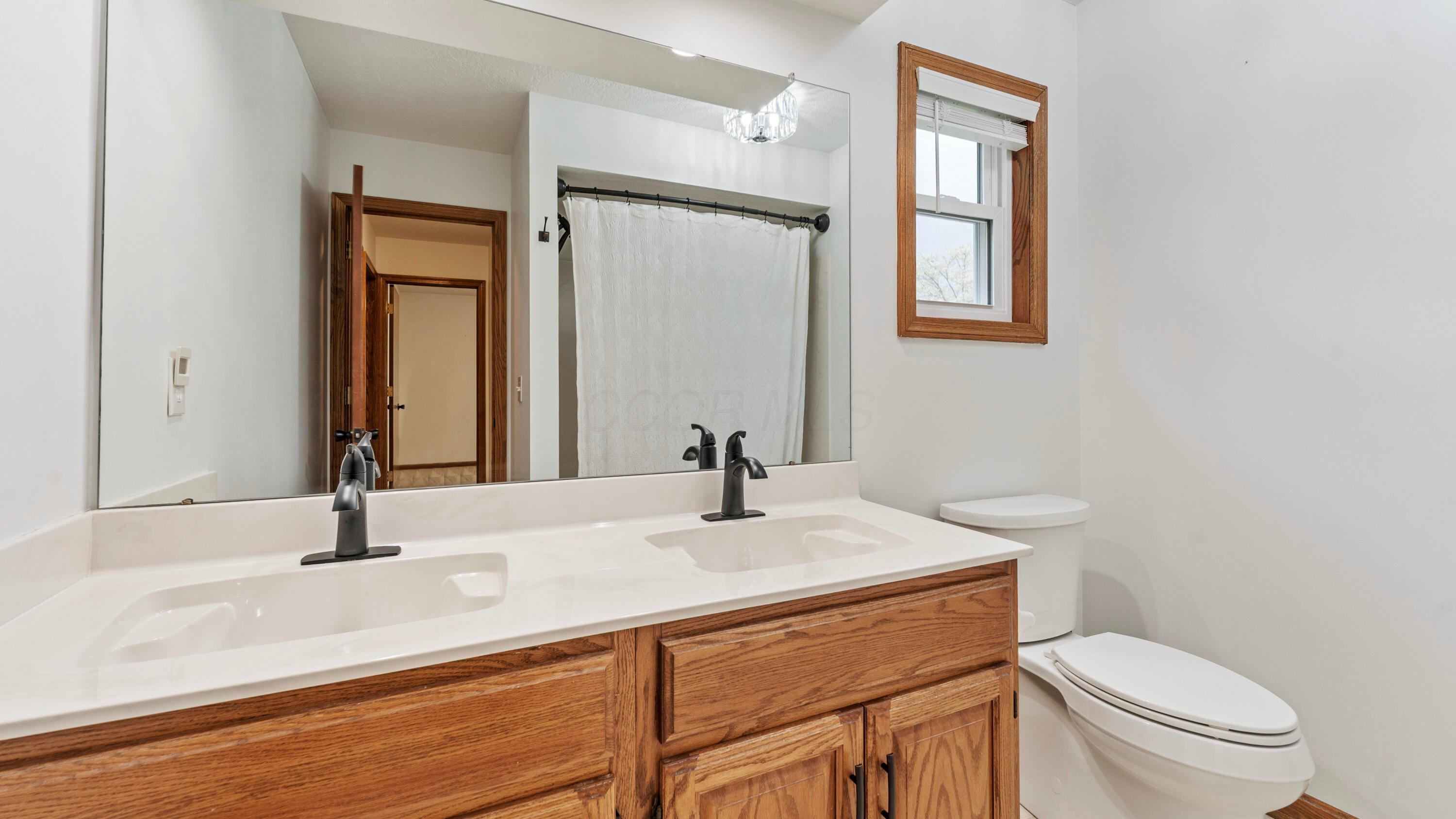 1099 Riva Ridge Boulevard Property Photo 21
