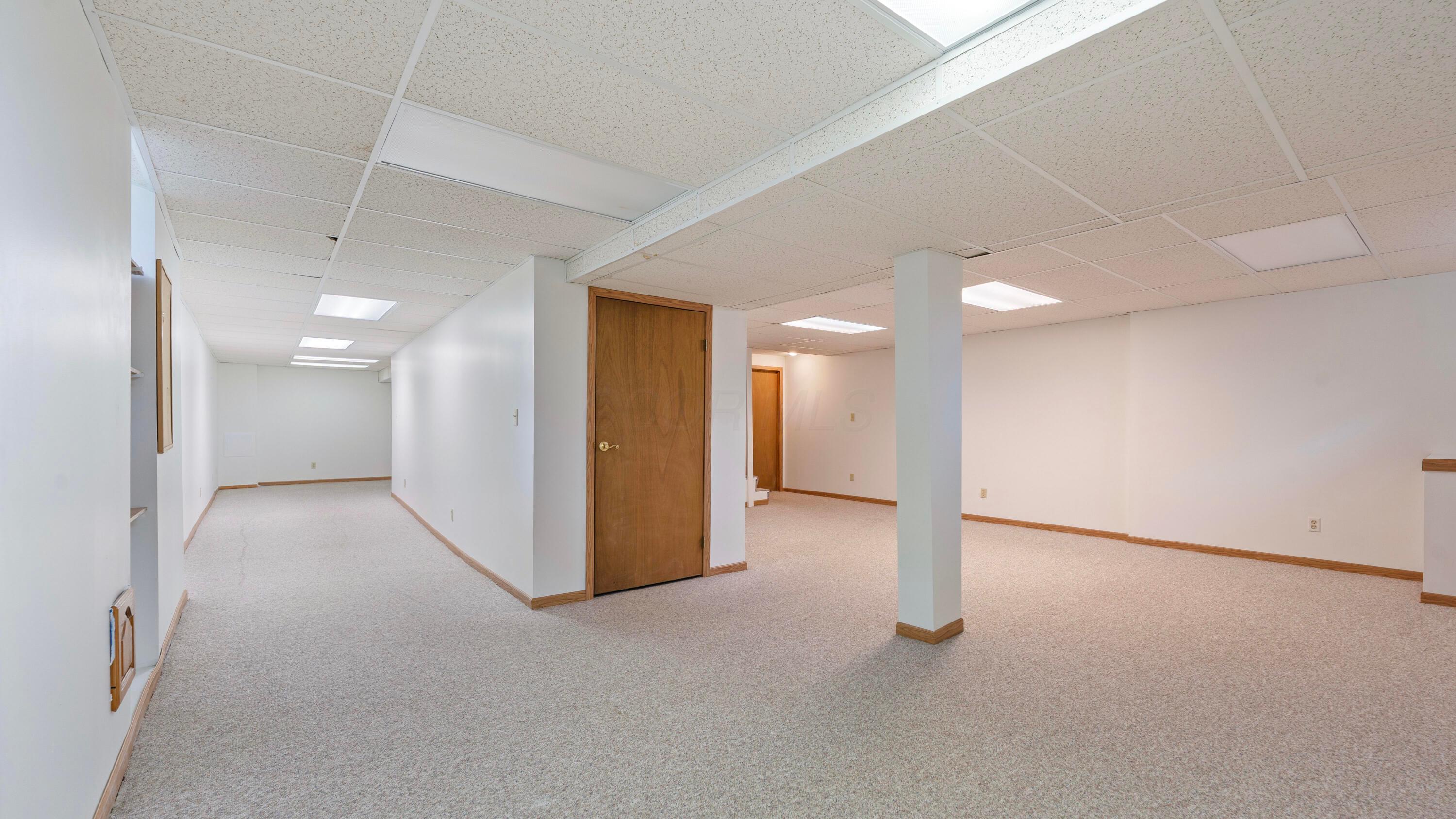 1099 Riva Ridge Boulevard Property Photo 34