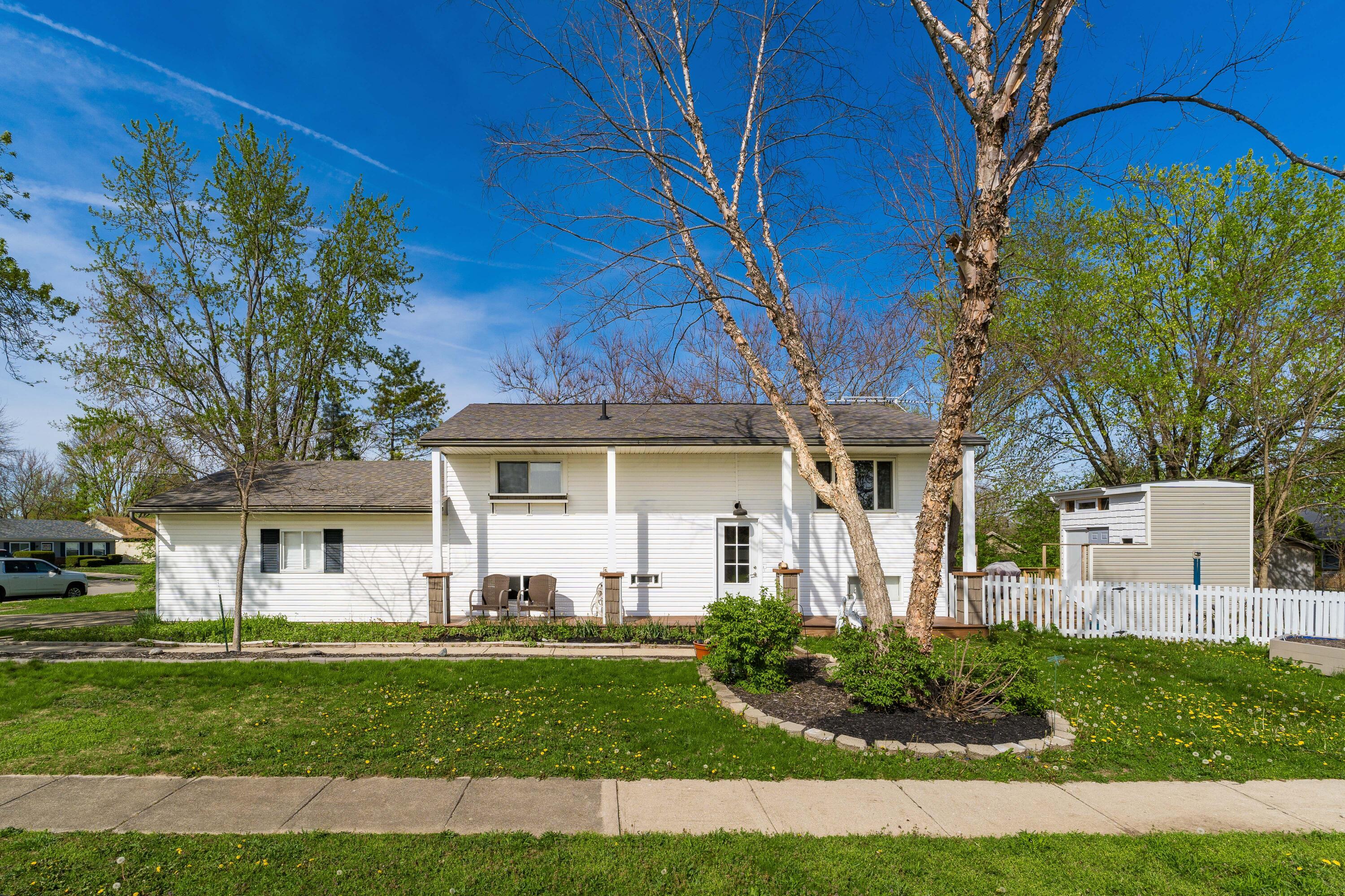 1706 Kinross Lane Property Photo