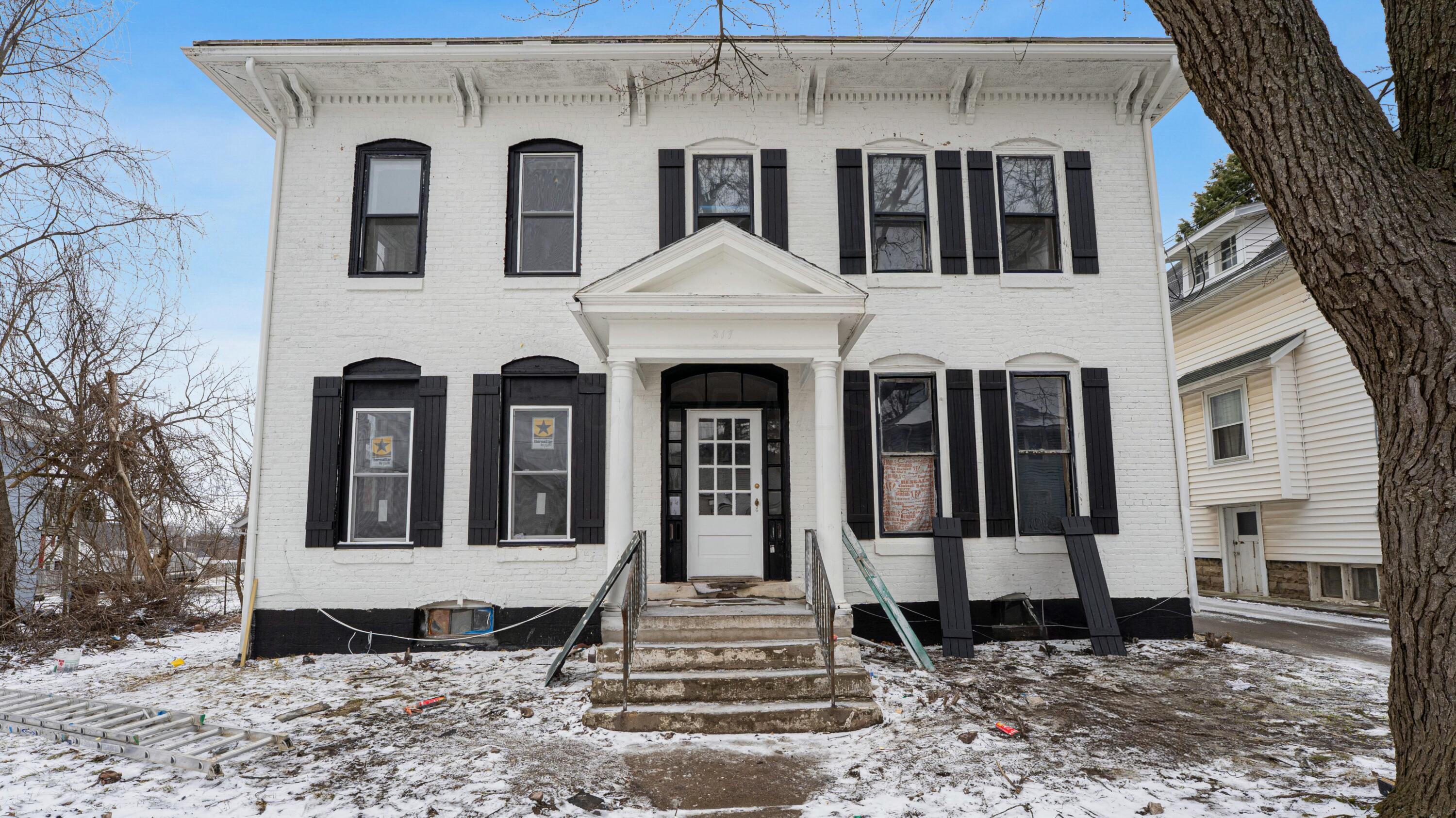 217 S Franklin Avenue Property Photo