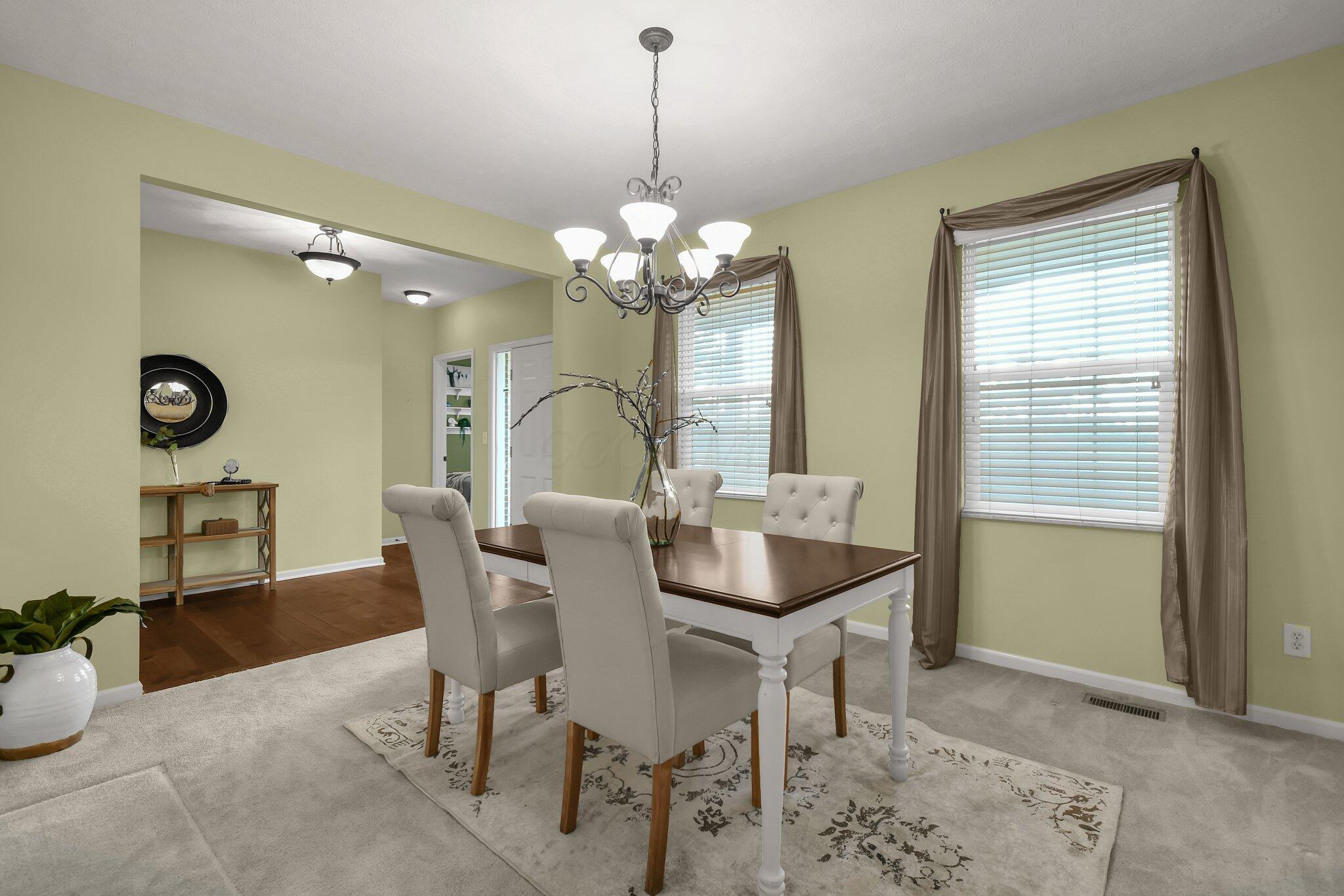 403 Trail W Property Photo 9
