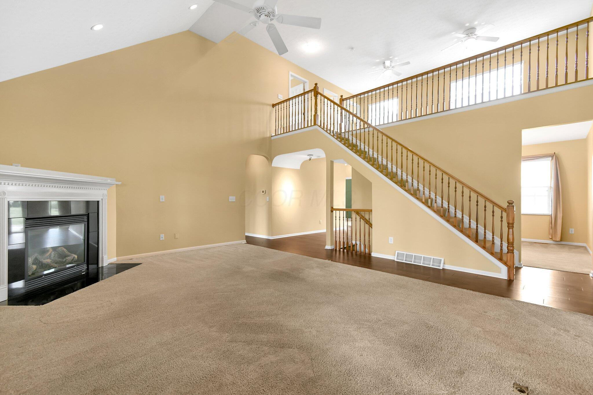 403 Trail W Property Photo 12