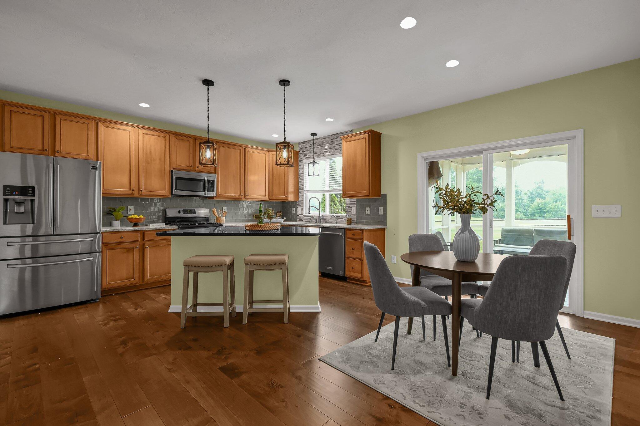 403 Trail W Property Photo 14
