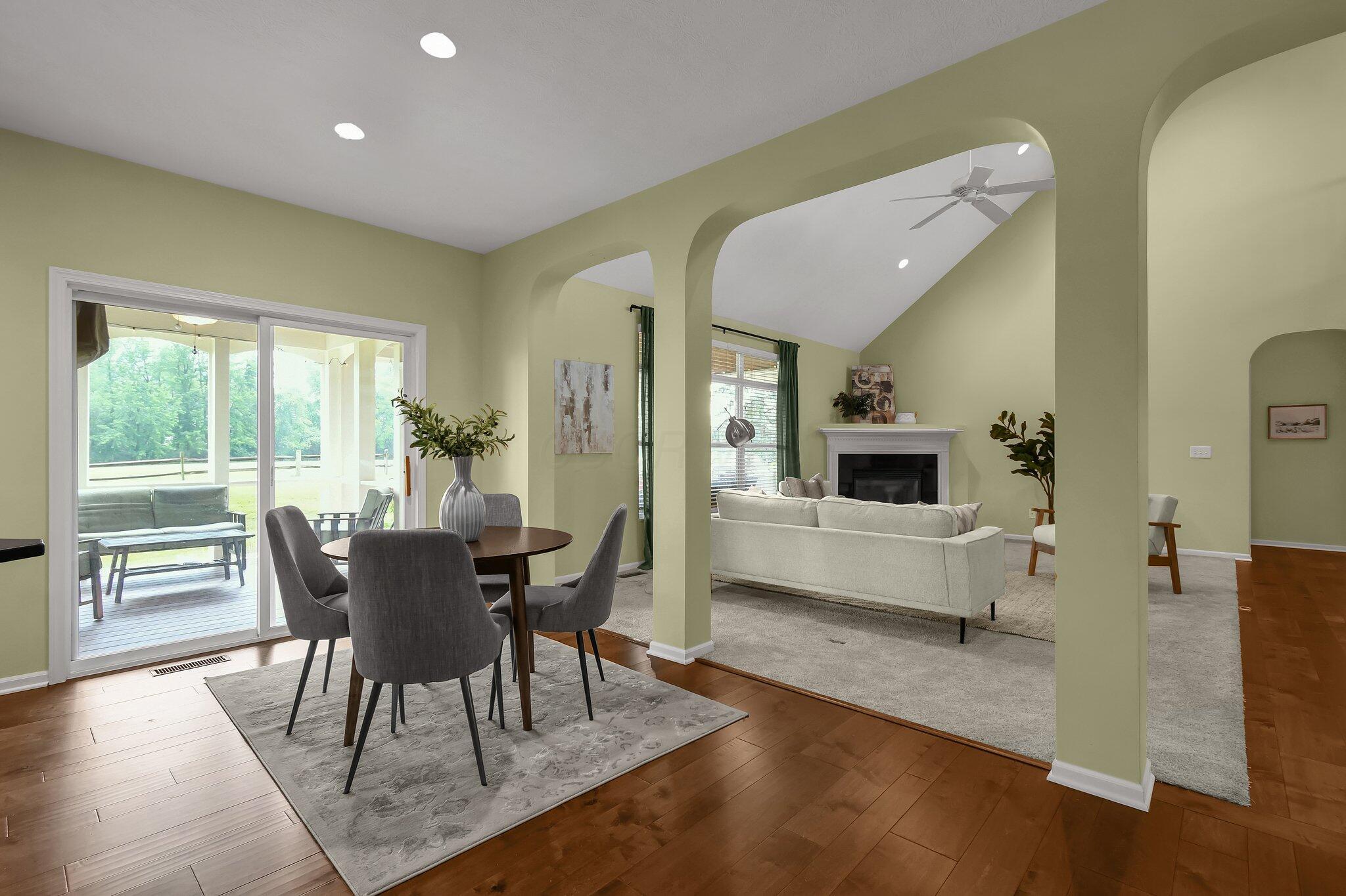 403 Trail W Property Photo 15