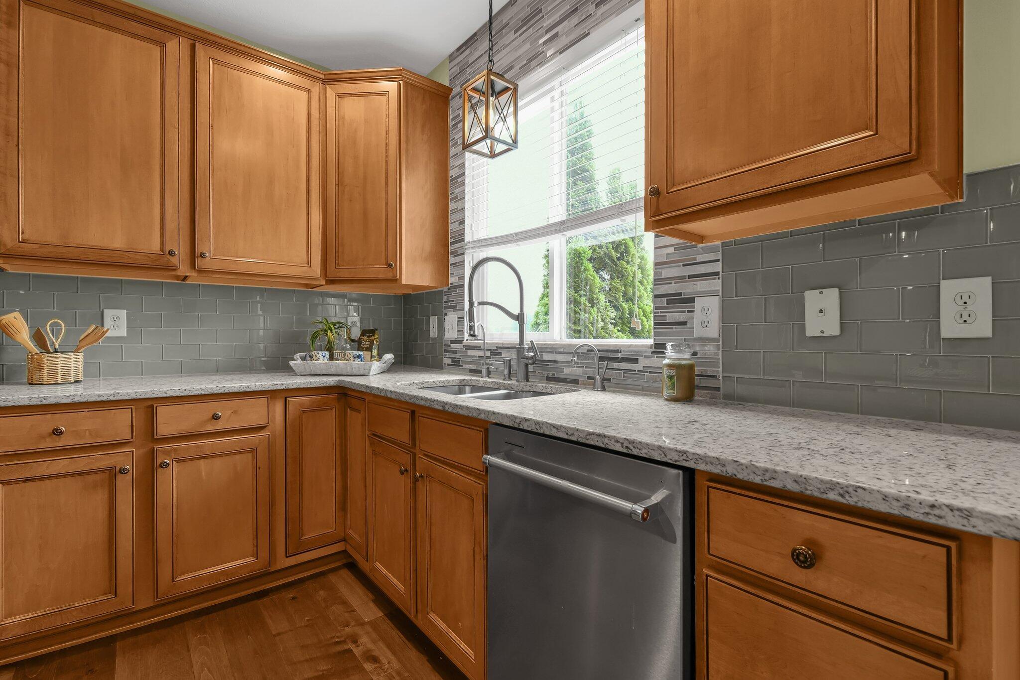 403 Trail W Property Photo 16