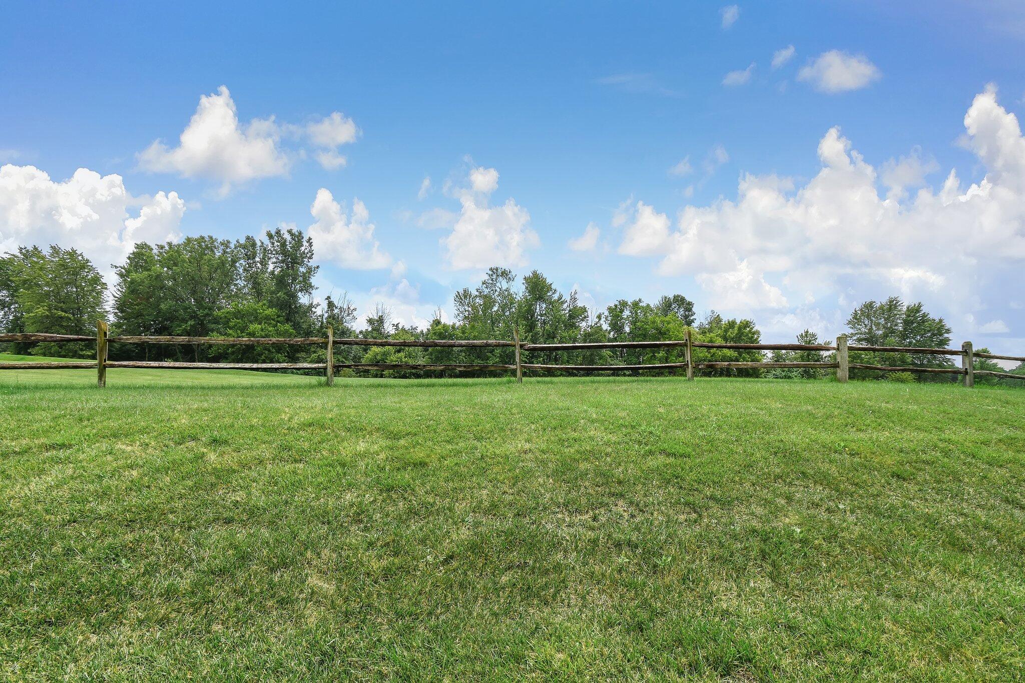 403 Trail W Property Photo 76