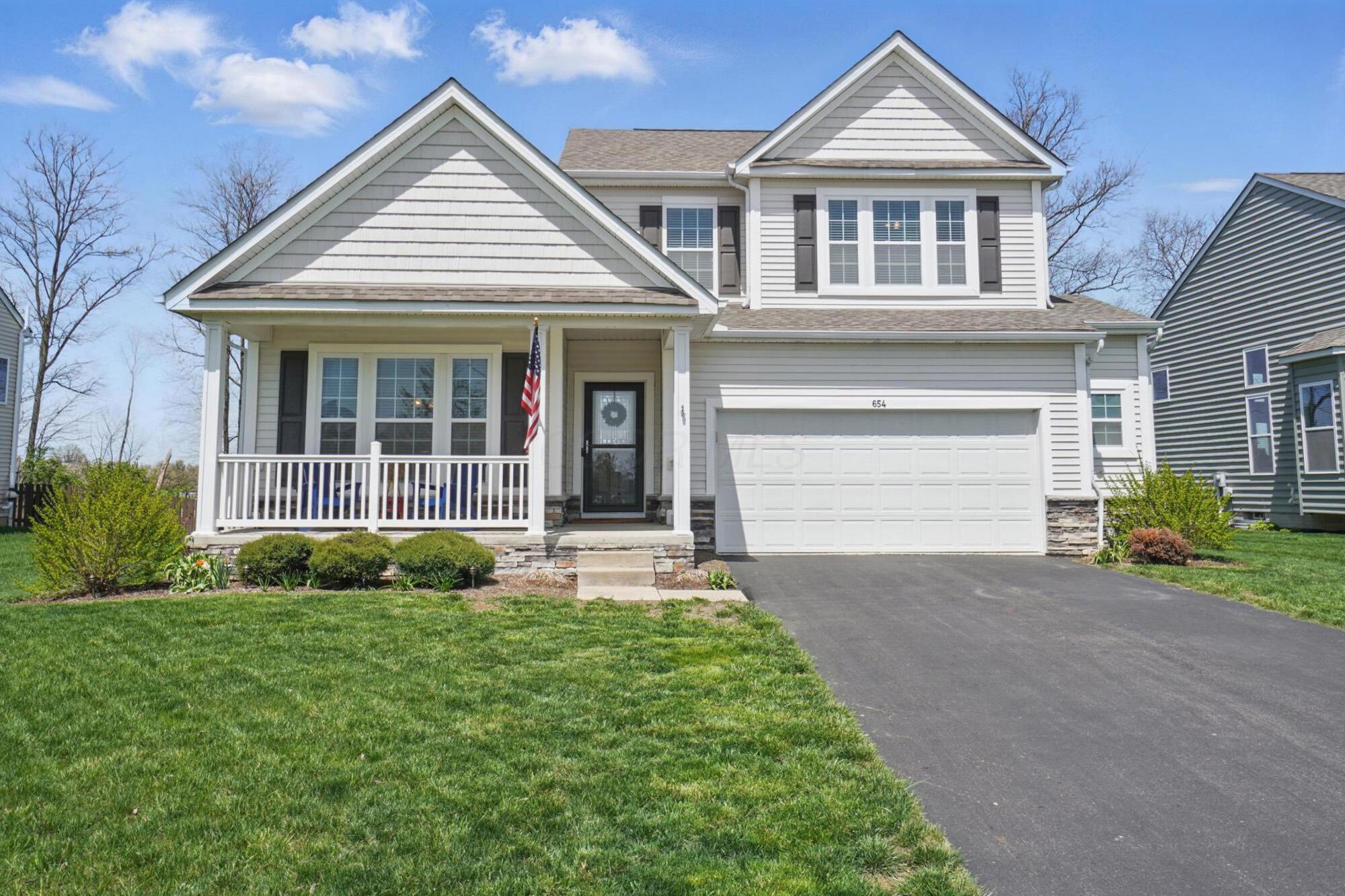 654 Black Hawk Drive Property Photo