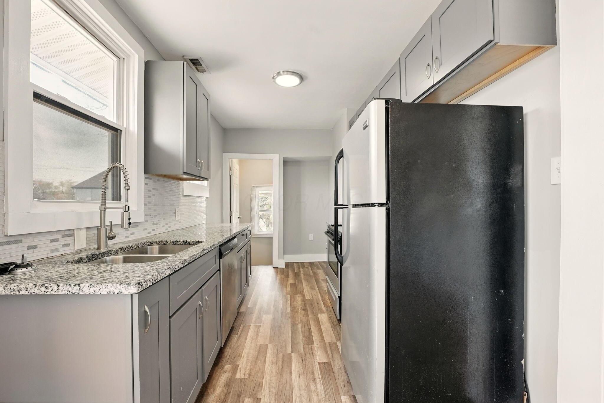 831 Lilley Avenue Property Photo 12