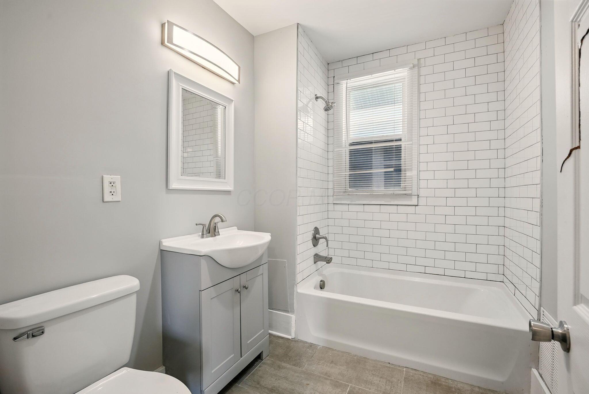 831 Lilley Avenue Property Photo 16