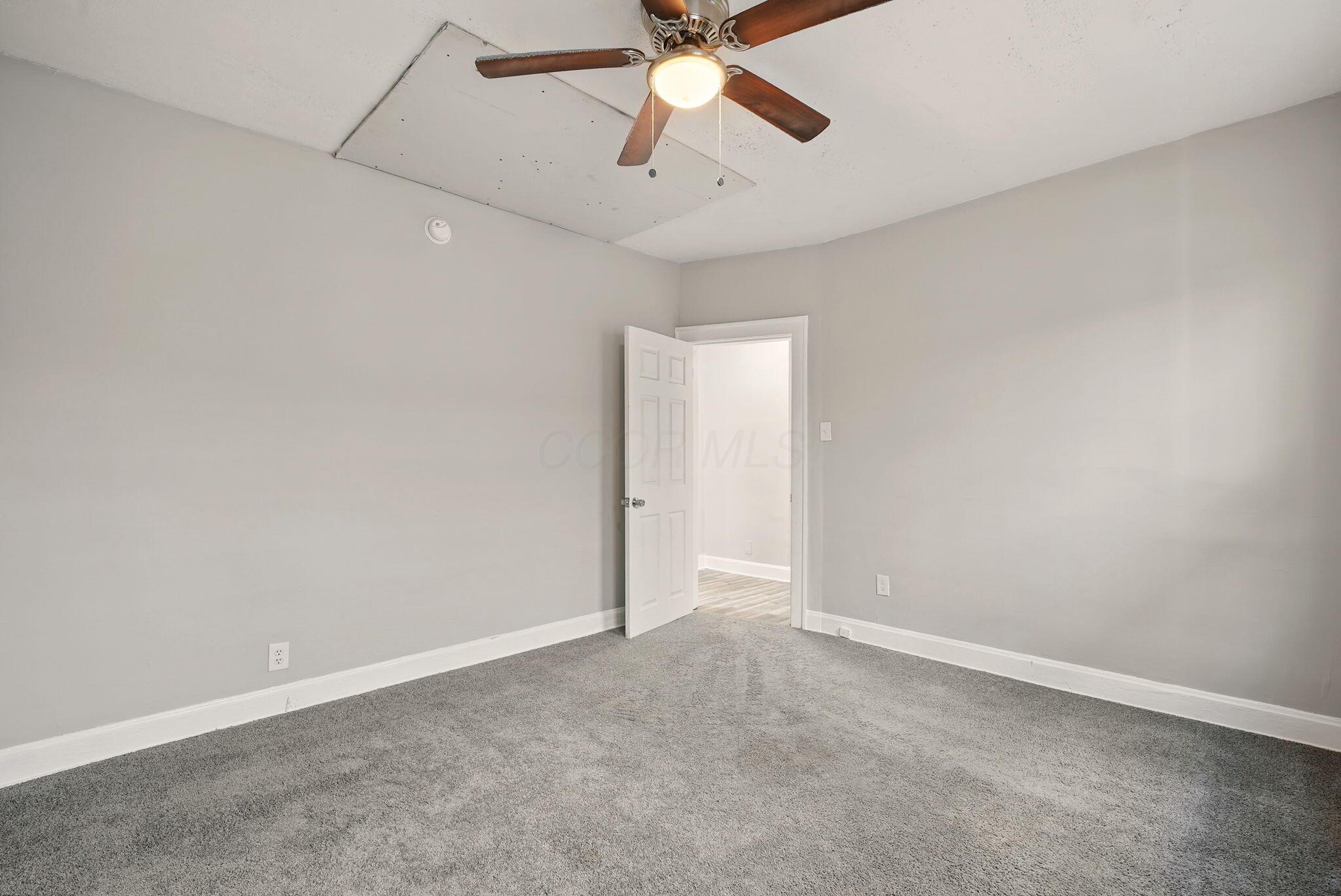 831 Lilley Avenue Property Photo 34