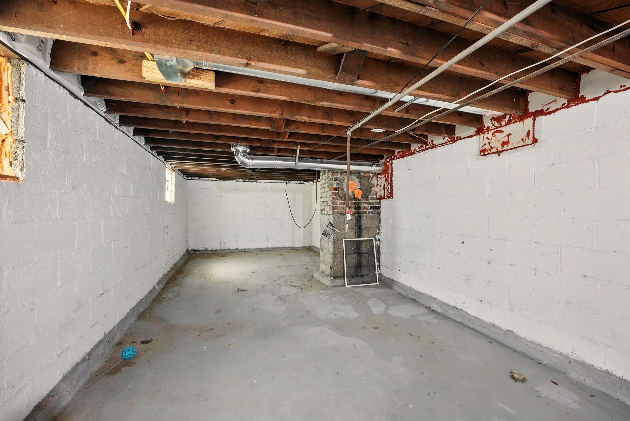 831 Lilley Avenue Property Photo 38