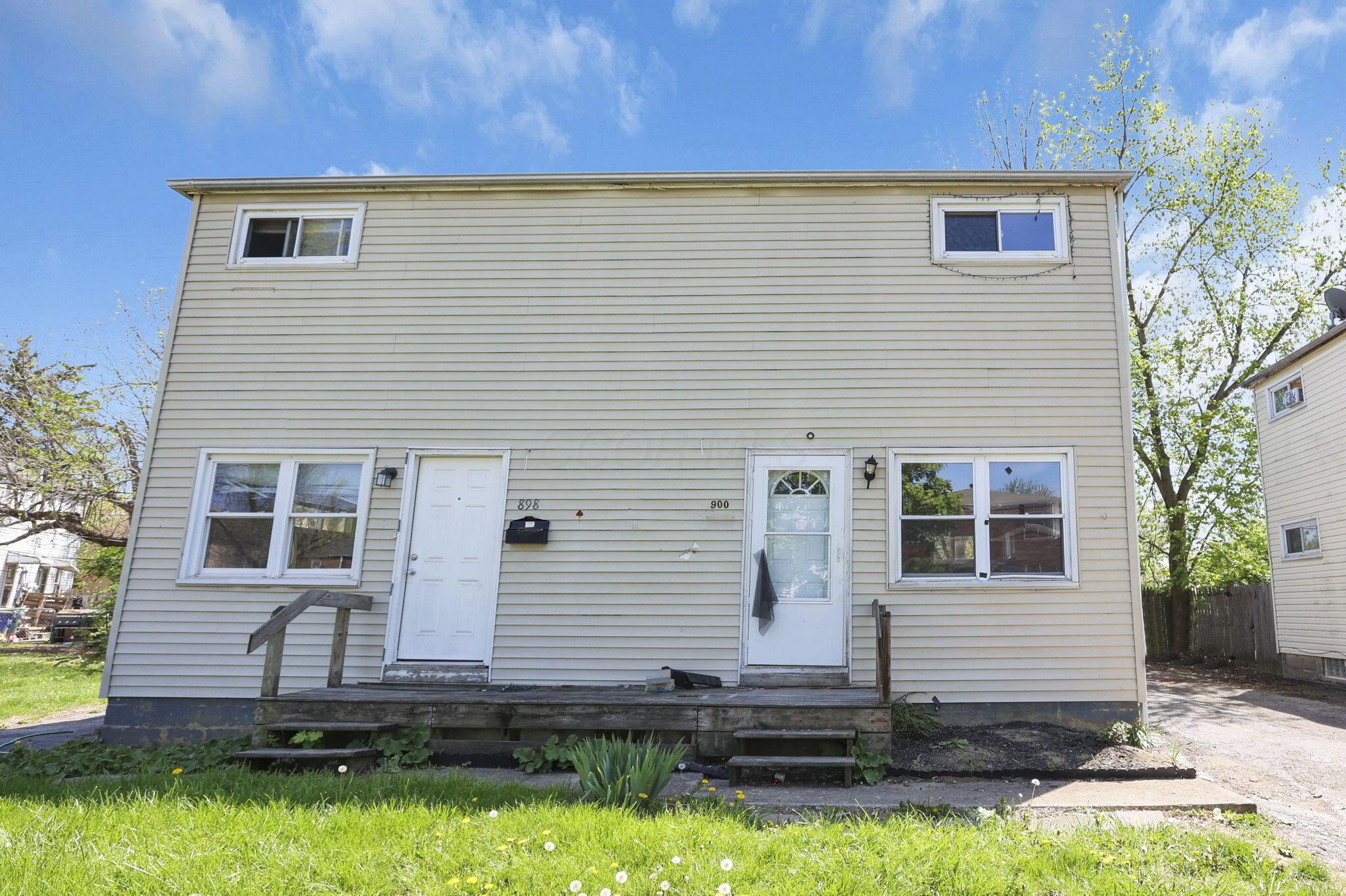 898-900 Racine Avenue Property Photo
