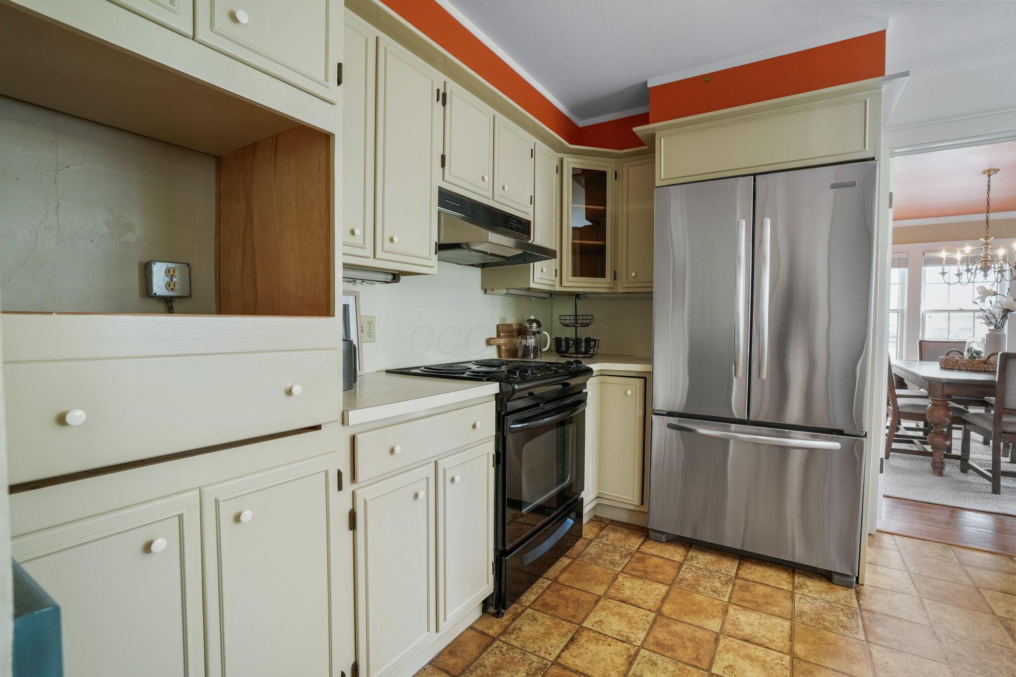 1522 Essex Road Property Photo 15