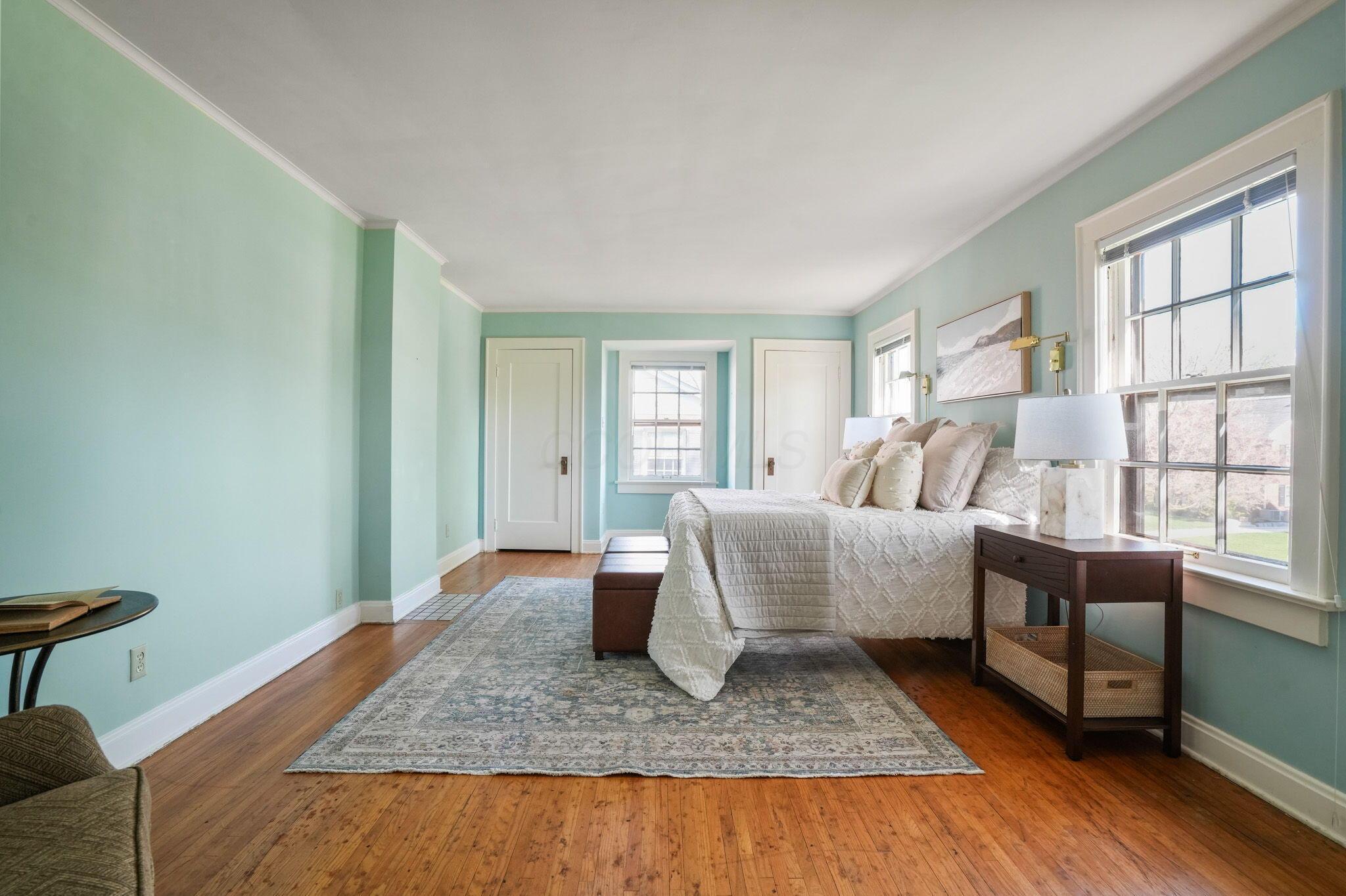 1522 Essex Road Property Photo 24