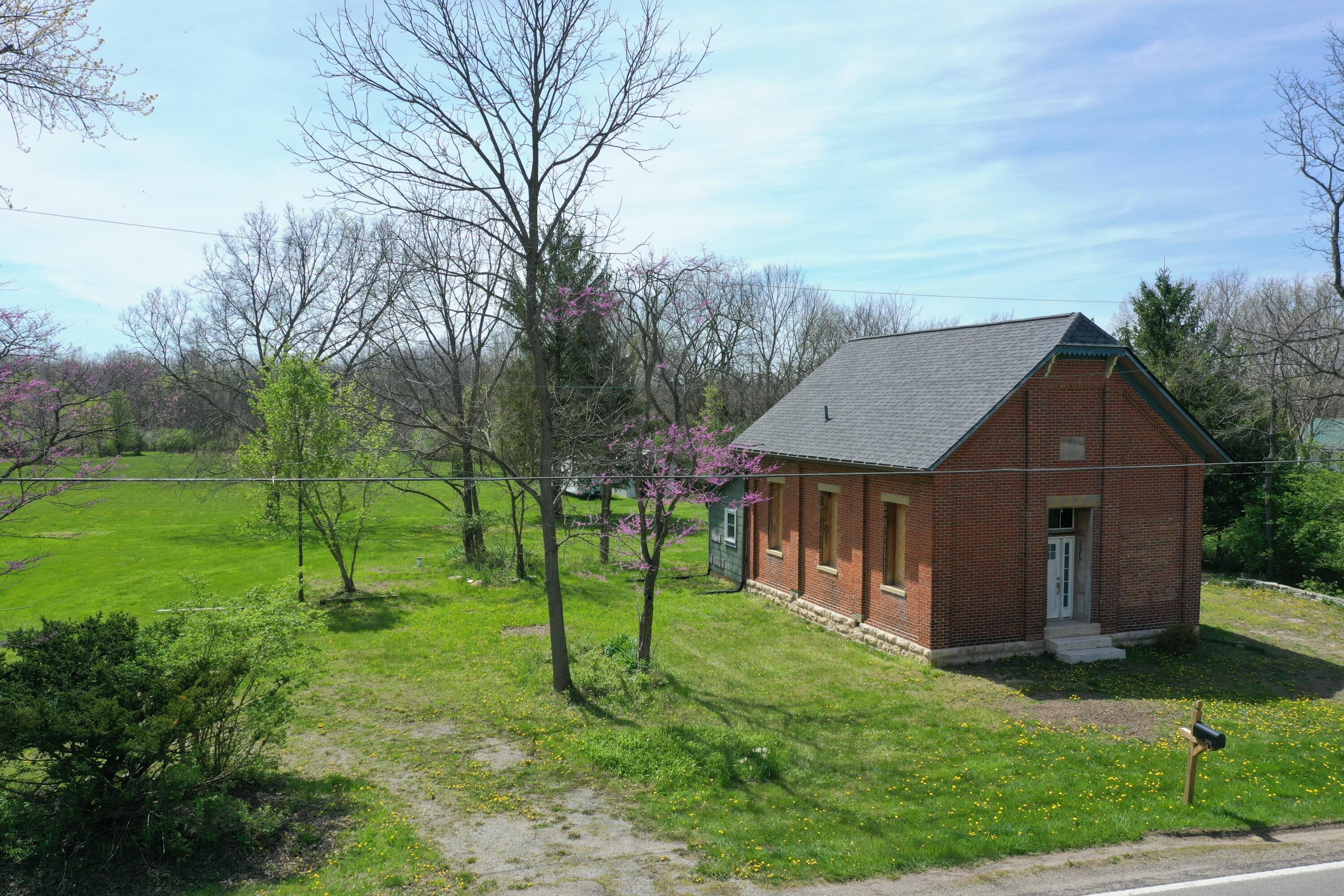 Picture of 2263 Amity Road
