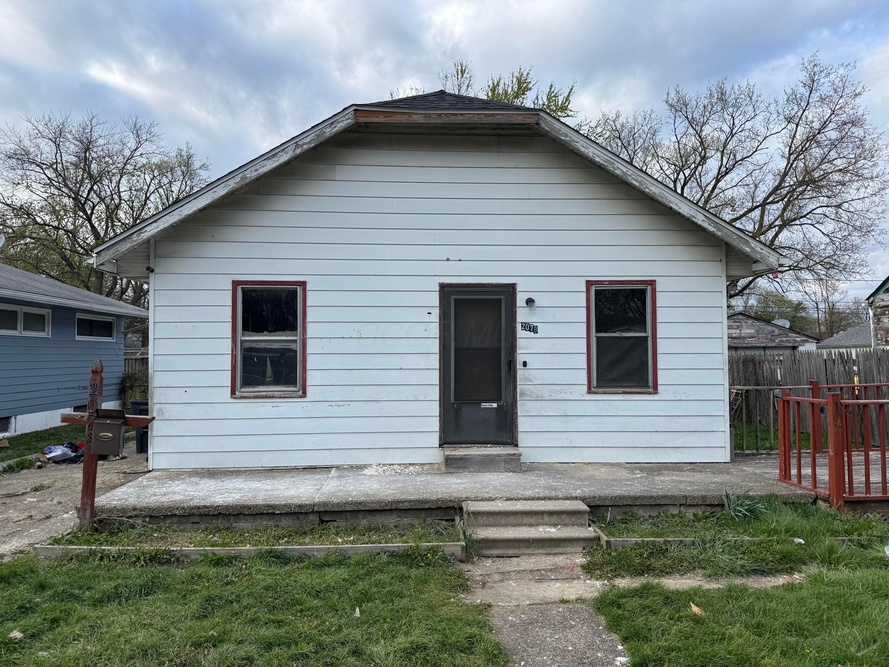 2078 Sale Road Property Photo