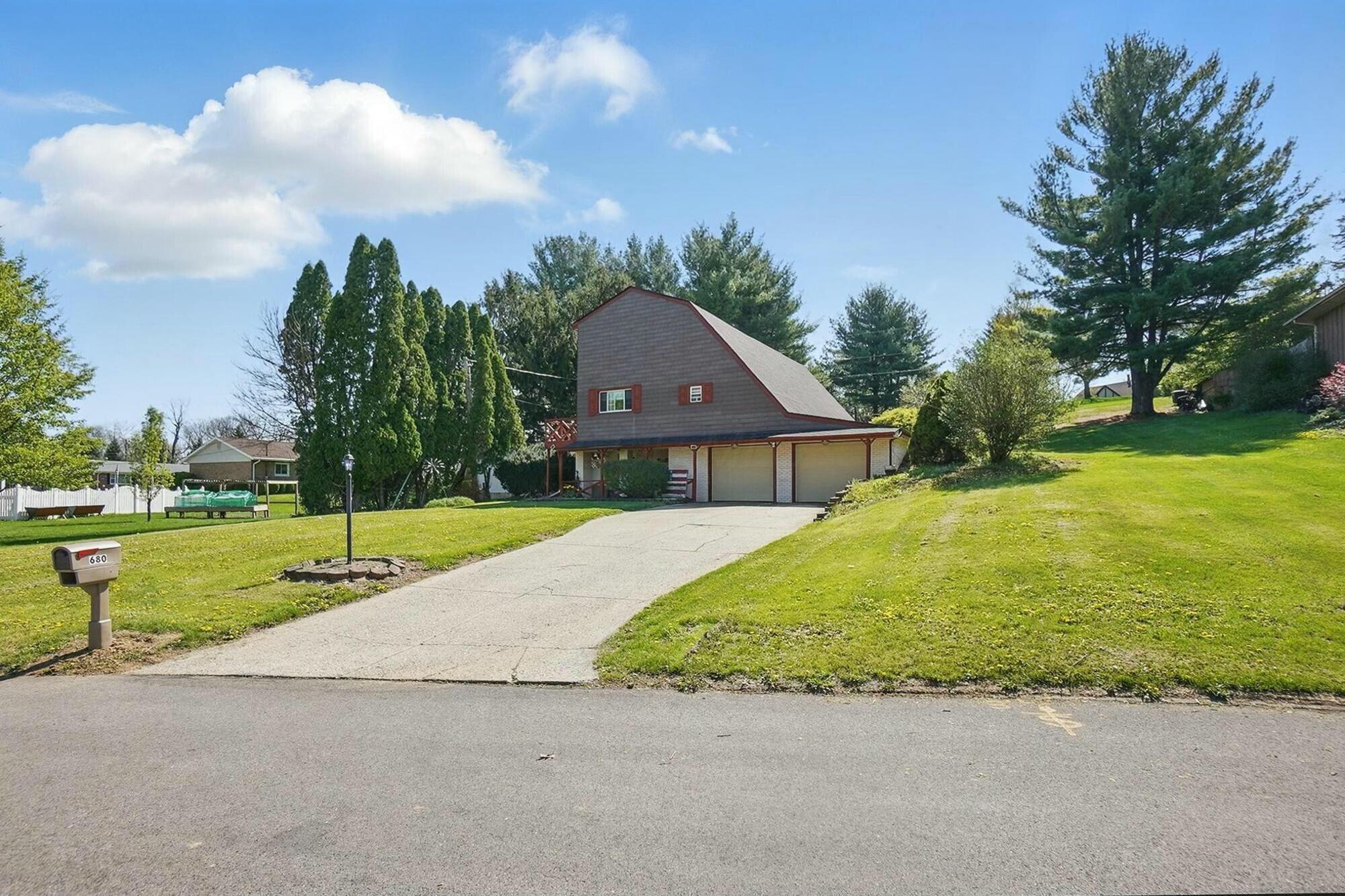 680 Suncrest Drive Property Photo 1
