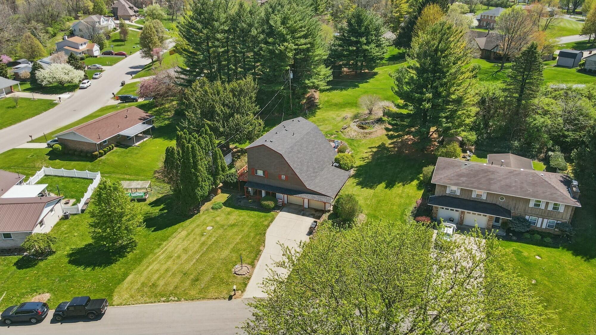 680 Suncrest Drive Property Photo 4