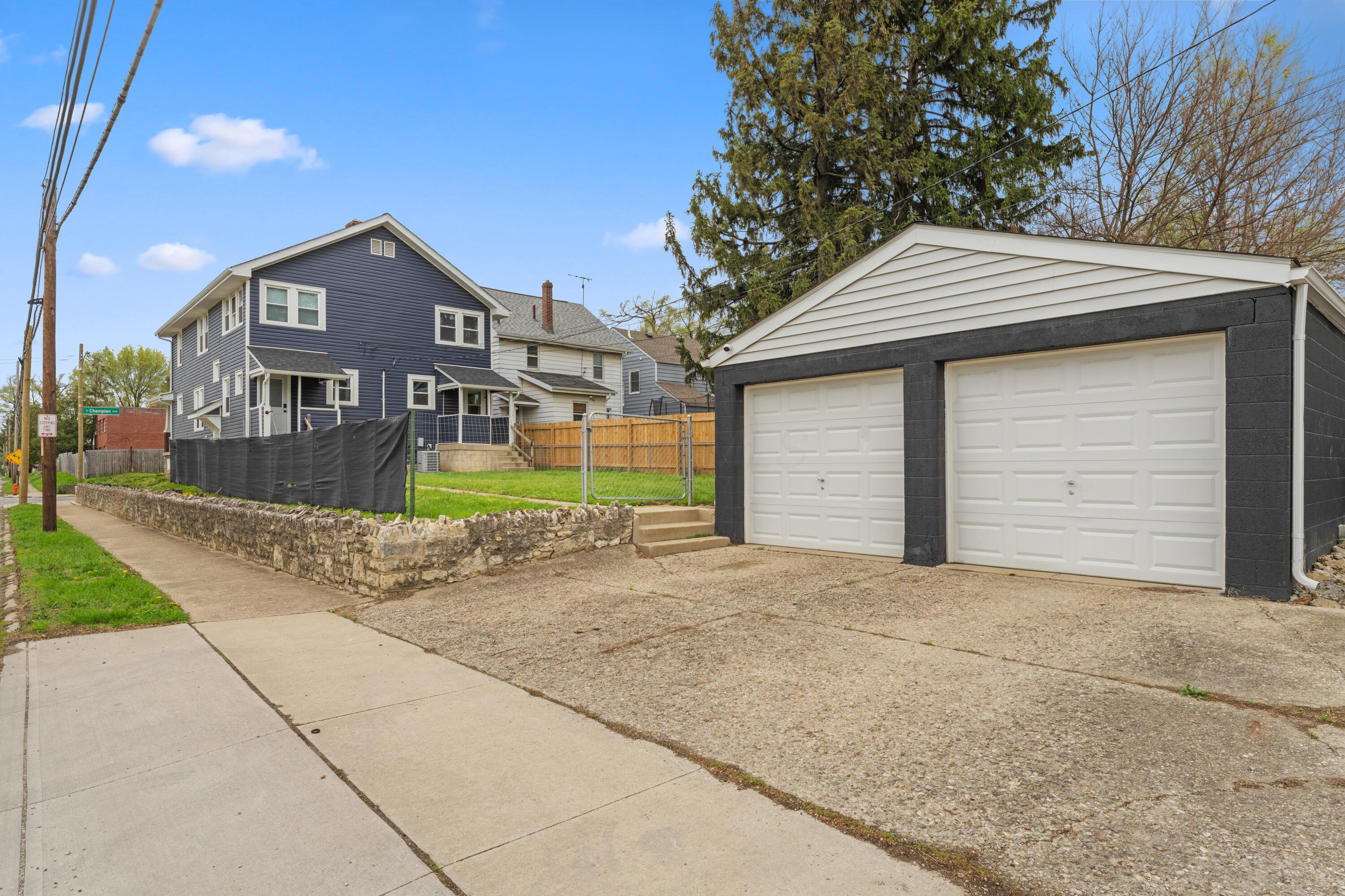 1284-1286 S Champion Avenue Property Photo 33