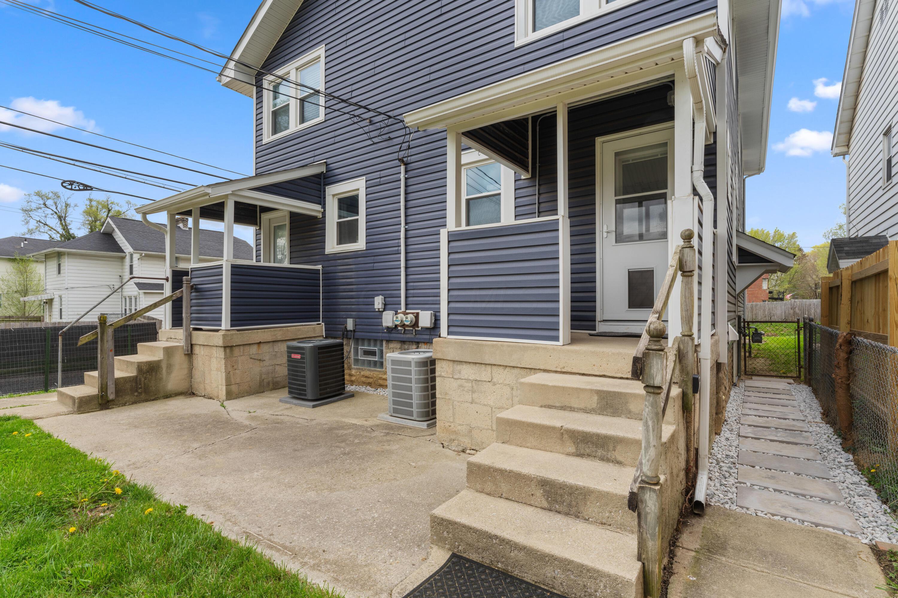 1284-1286 S Champion Avenue Property Photo 37