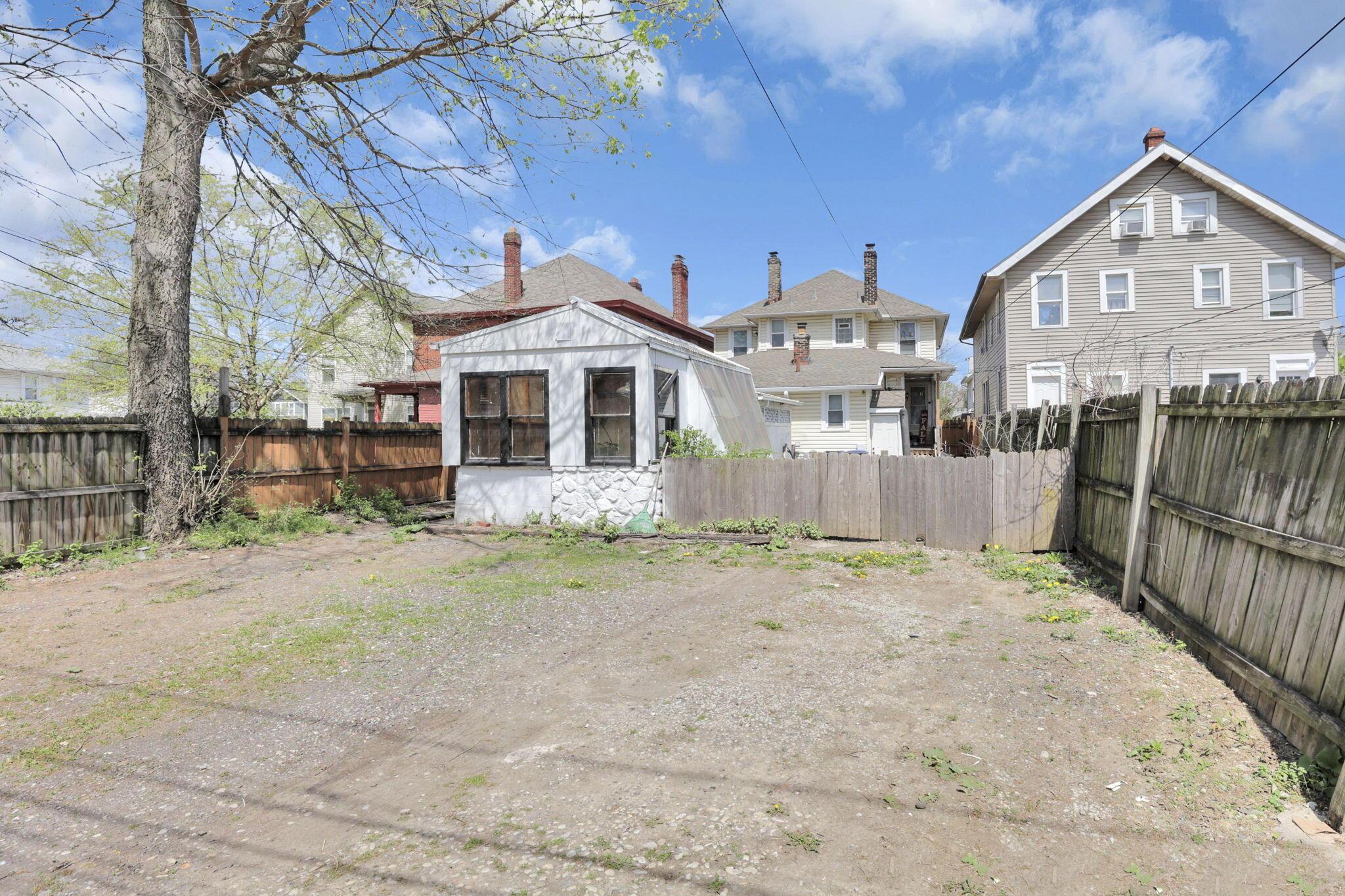 287 E Woodrow Avenue Property Photo 51