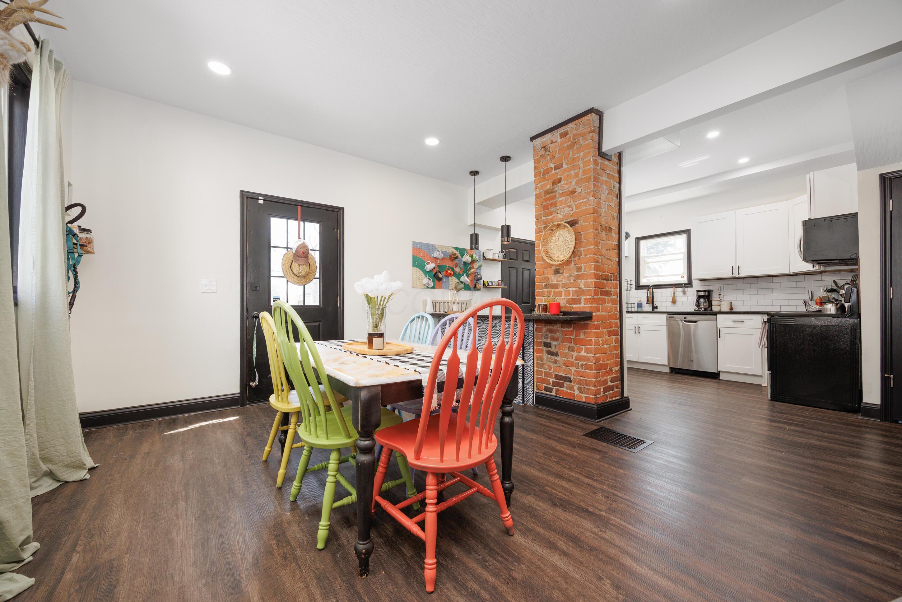 286 Avondale Avenue Property Photo 18