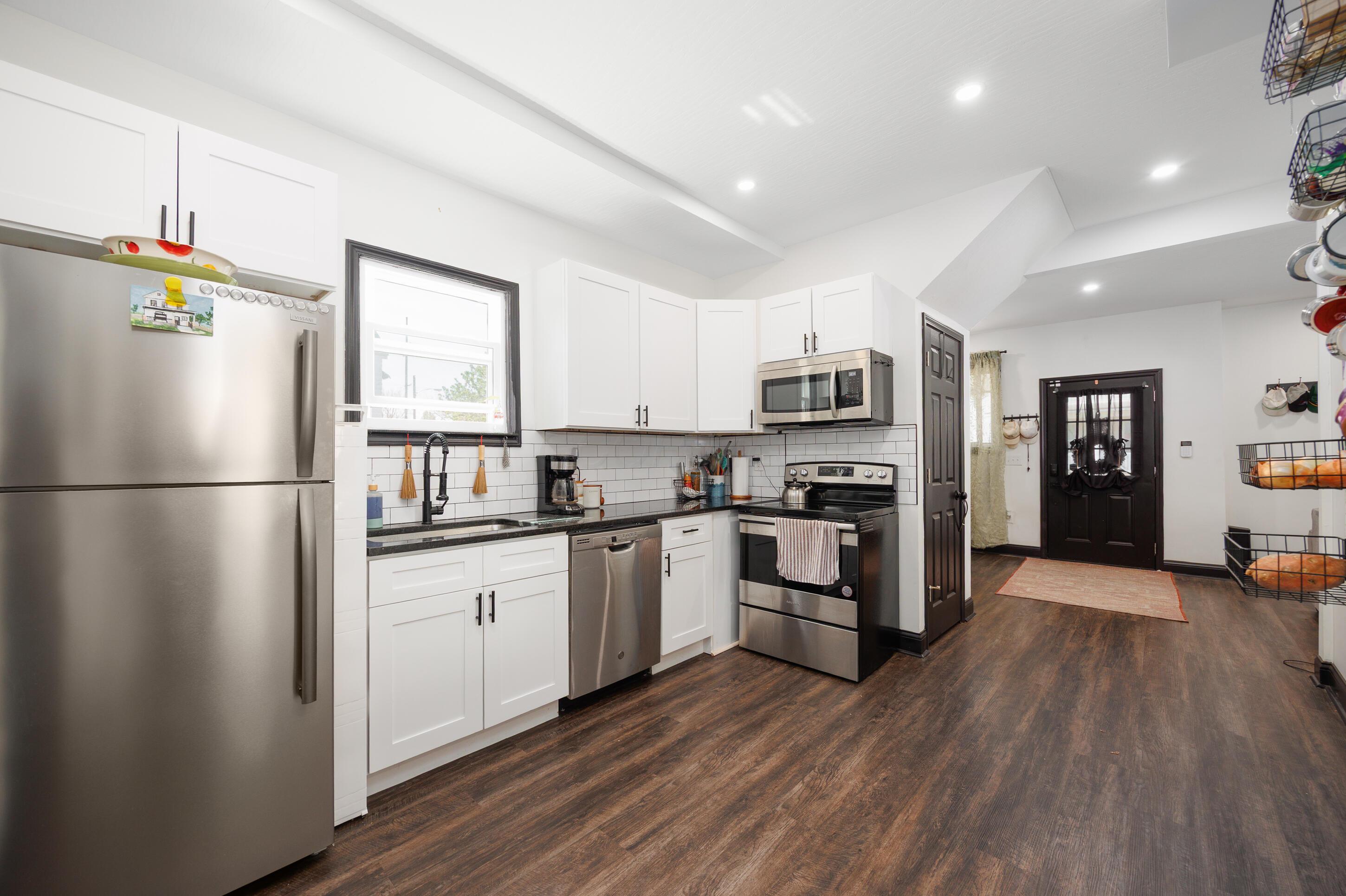 286 Avondale Avenue Property Photo 22