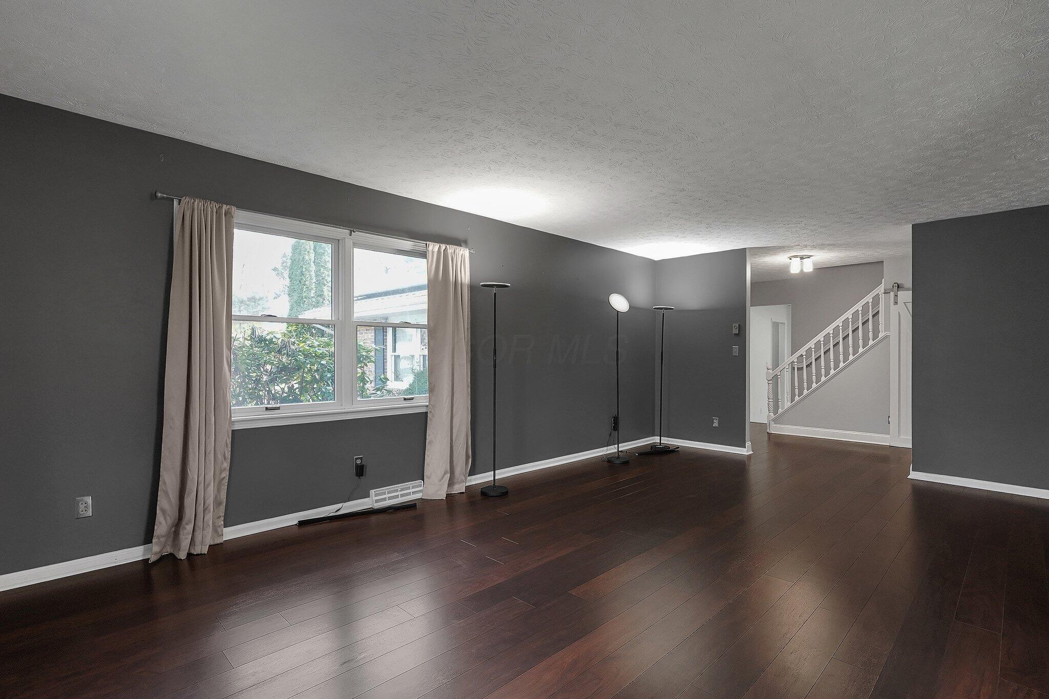 6 Coventry Lane Property Photo 8