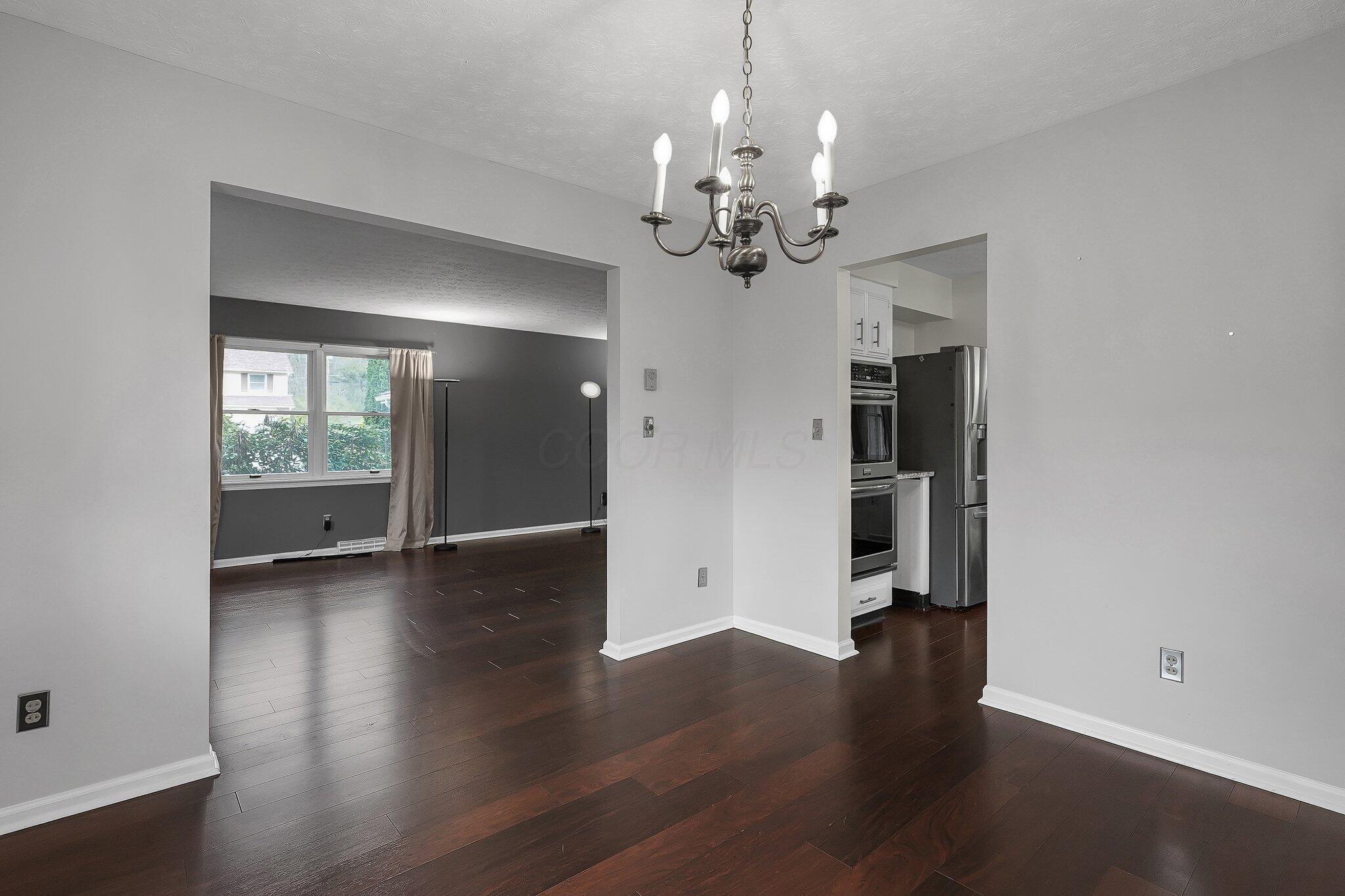 6 Coventry Lane Property Photo 10