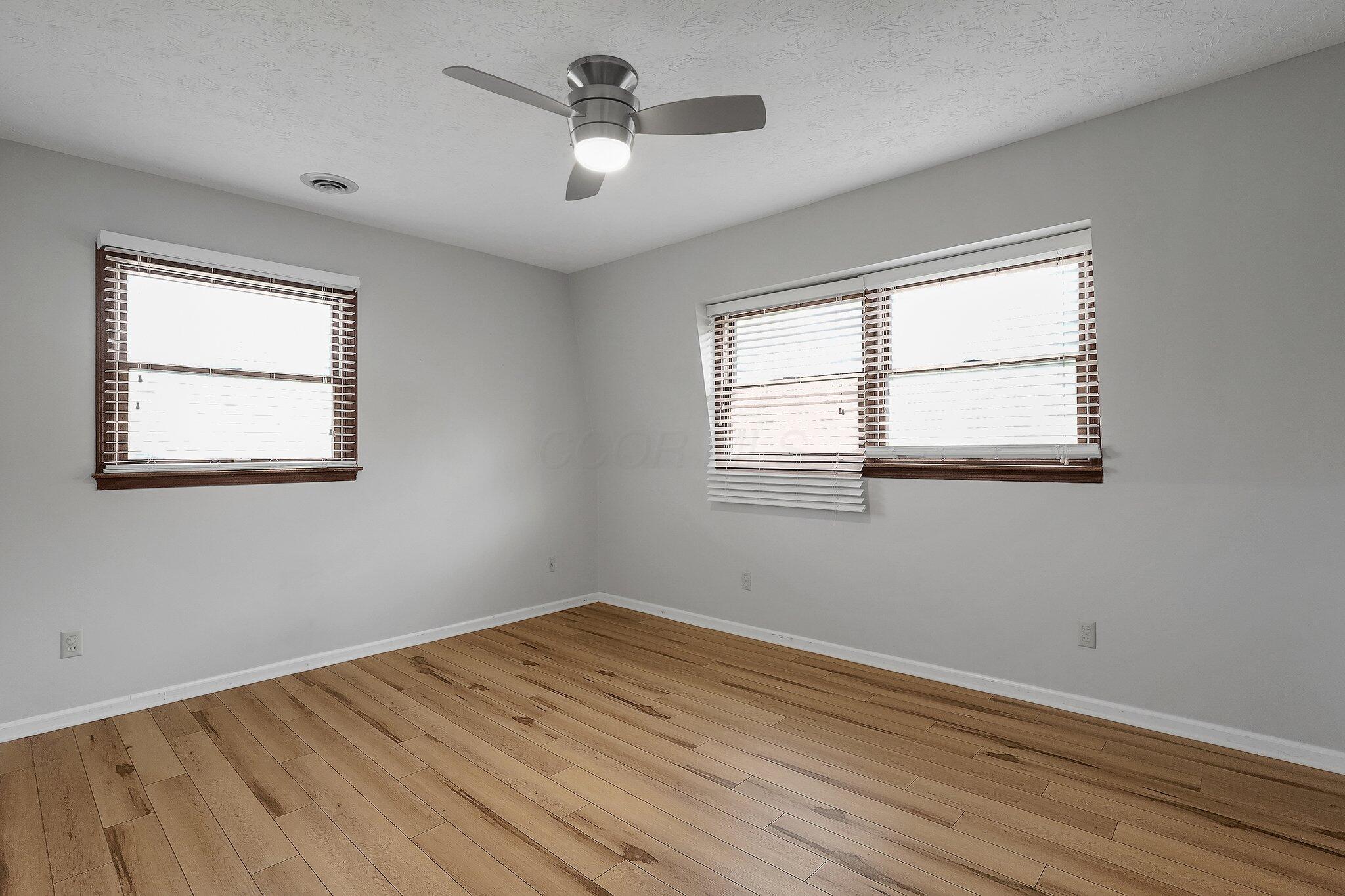 6 Coventry Lane Property Photo 27