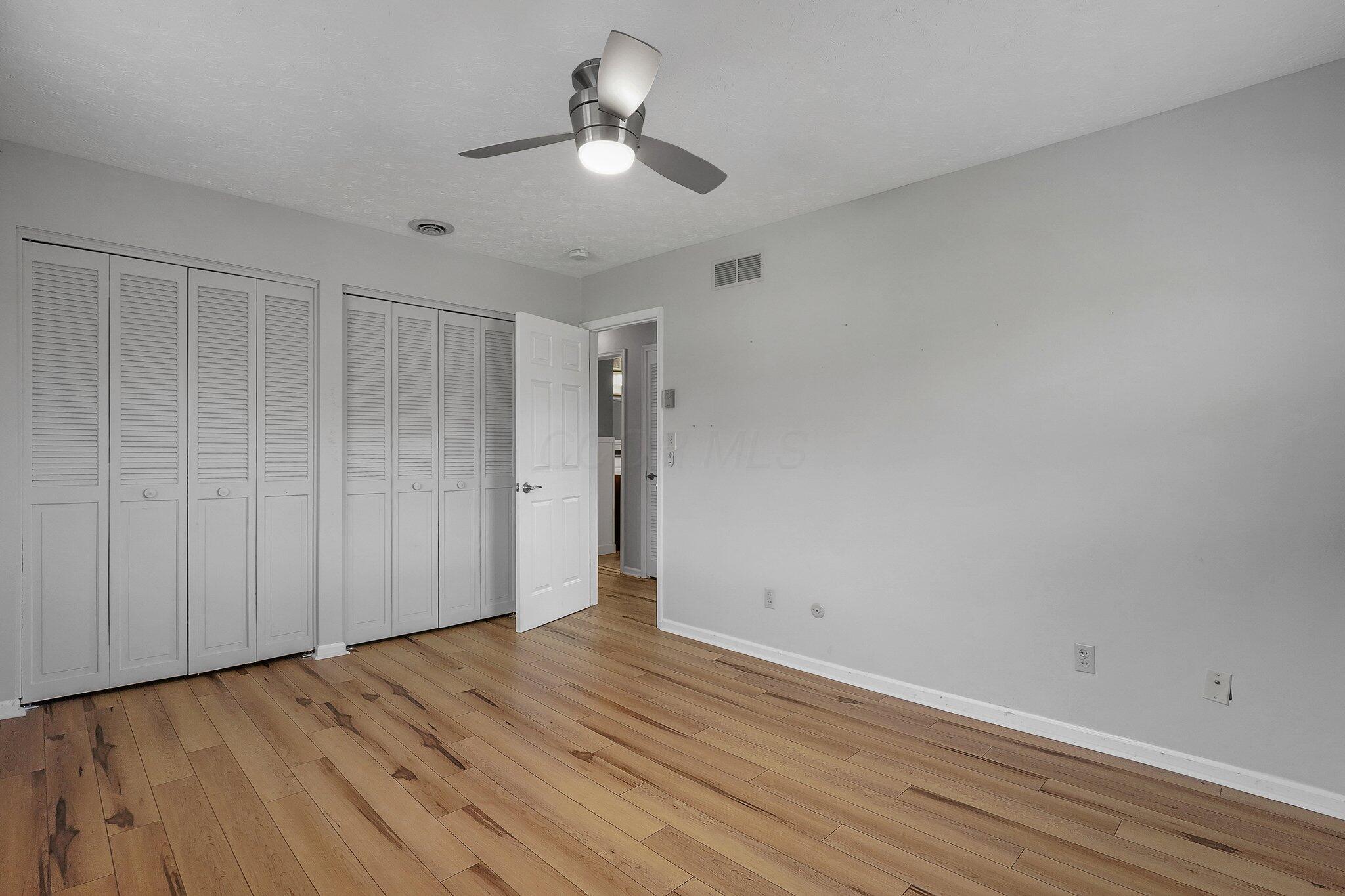 6 Coventry Lane Property Photo 28